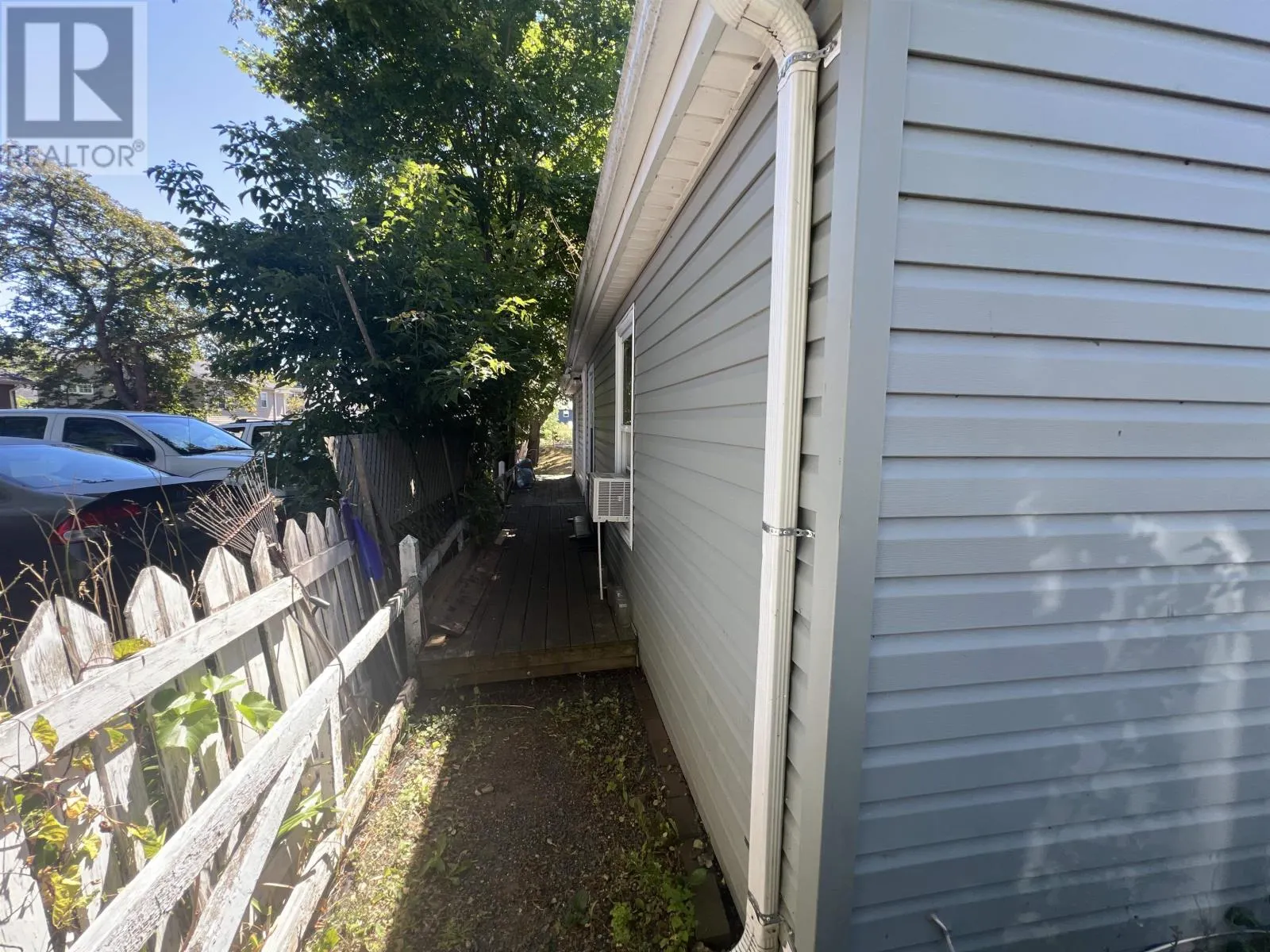 2 Eden Street