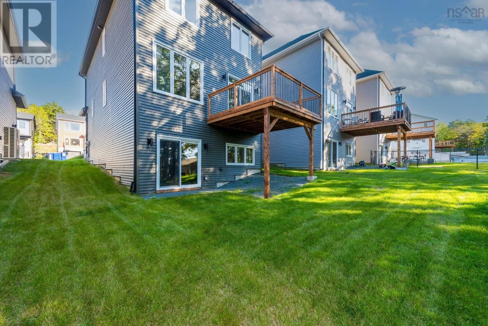 PC32 69 Pearlgarden Close