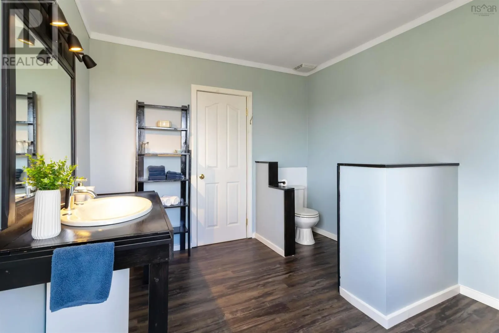 48 Schooner Landing Road