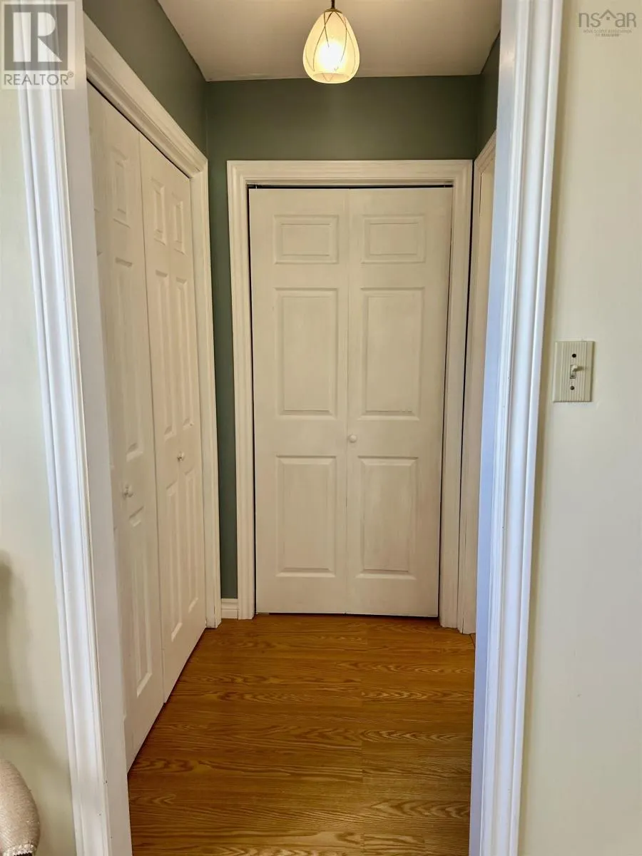 3 Grants Court