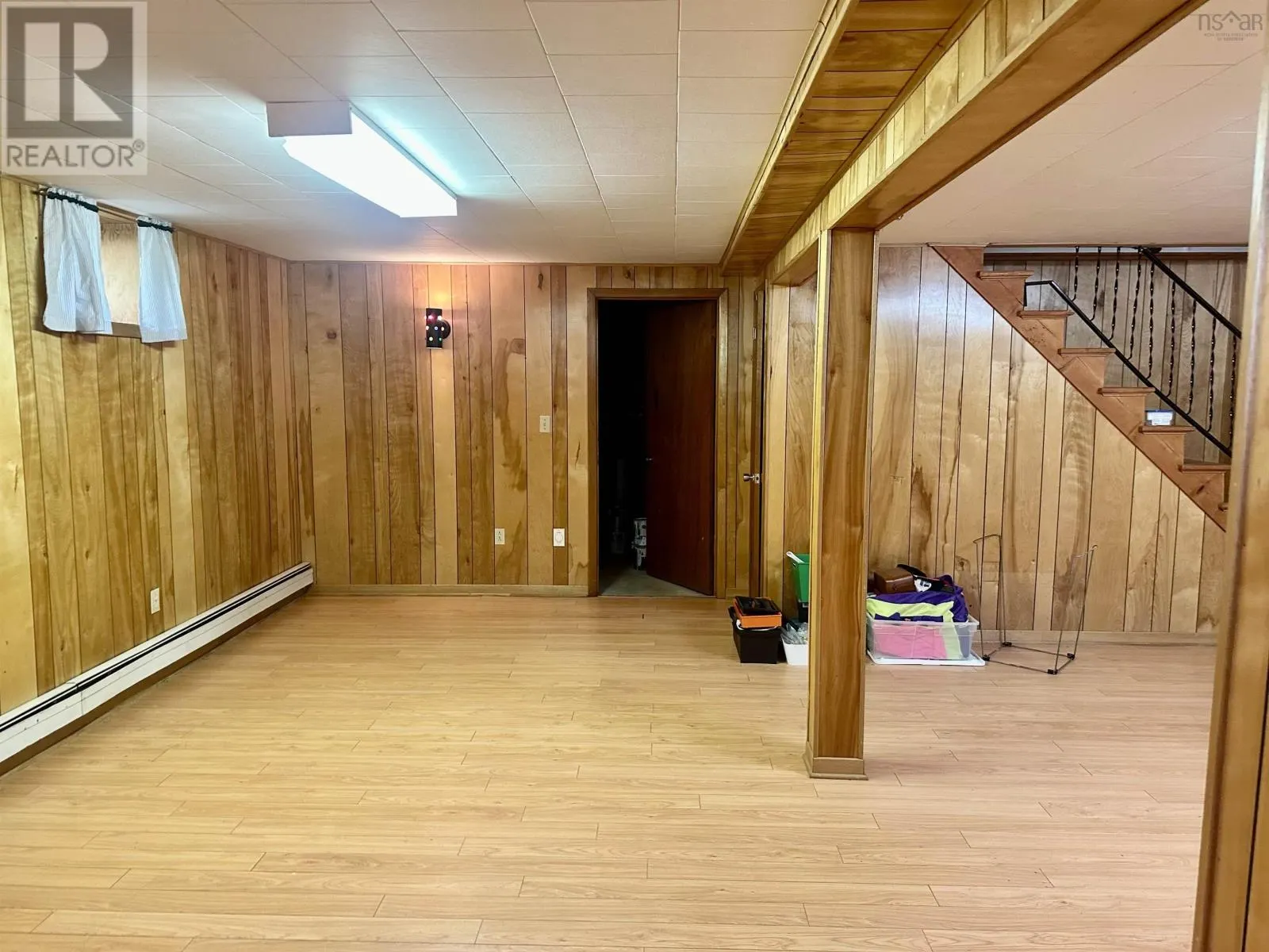3 Grants Court