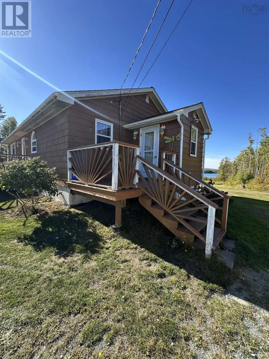 323 Pomquet Point One Road