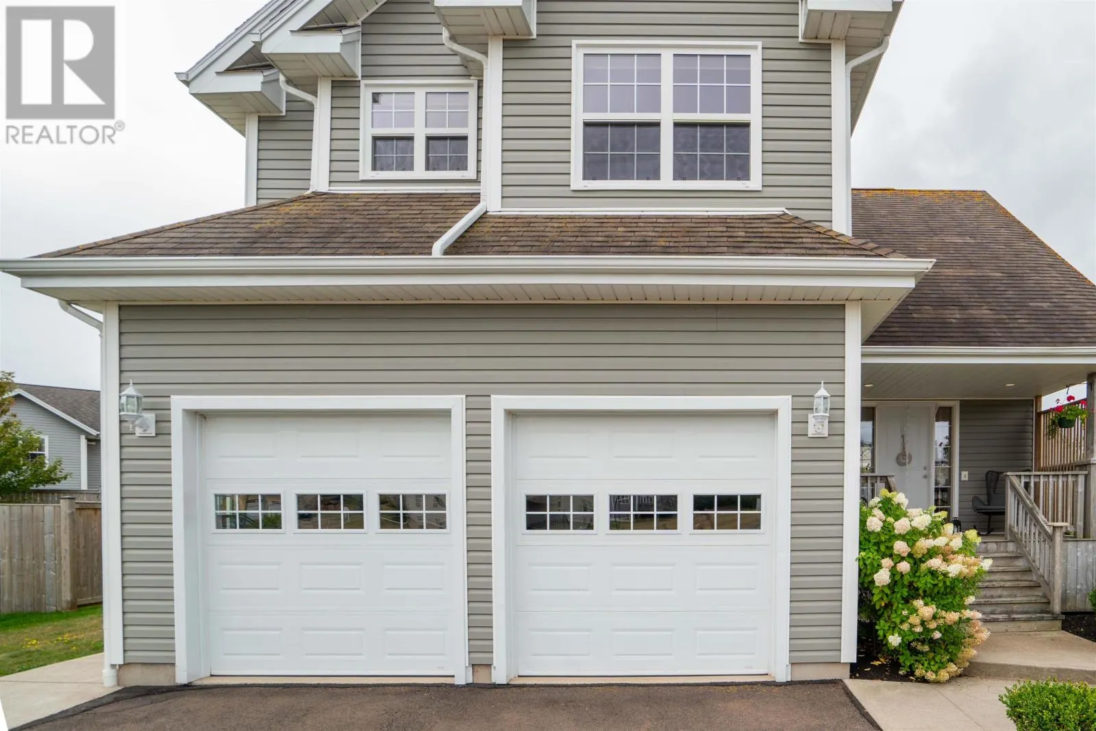 11 Lily Court