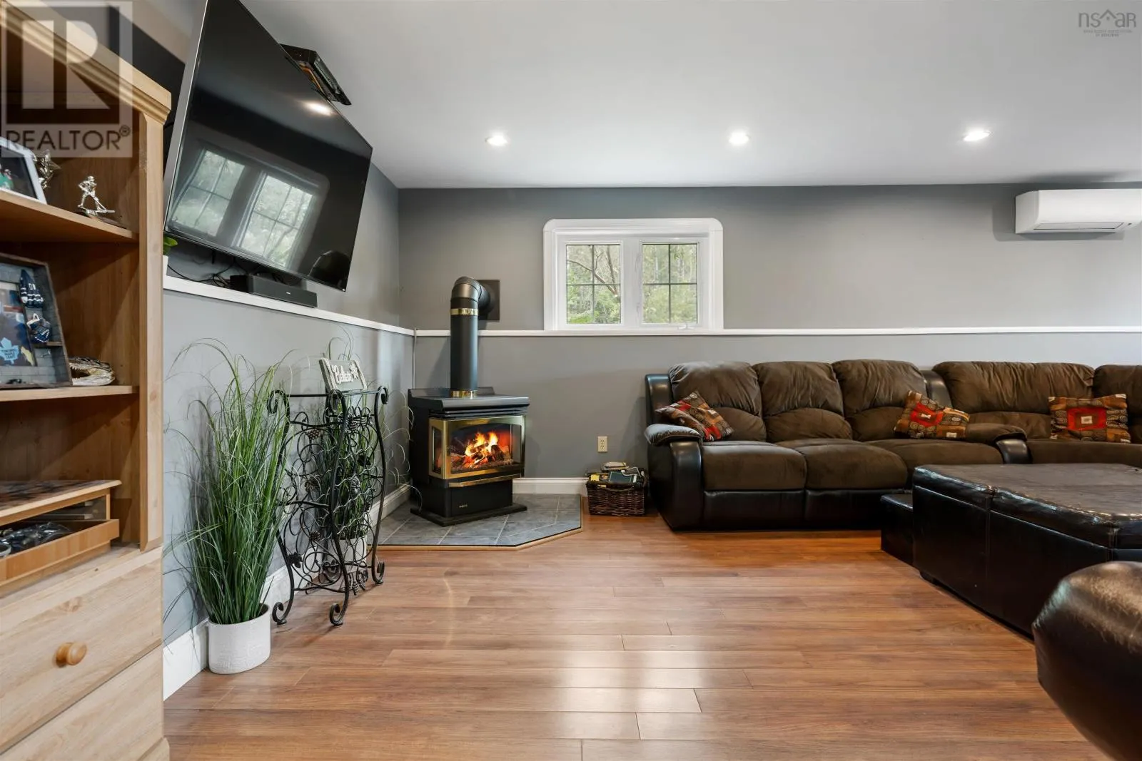 55 Pleasant Drive
