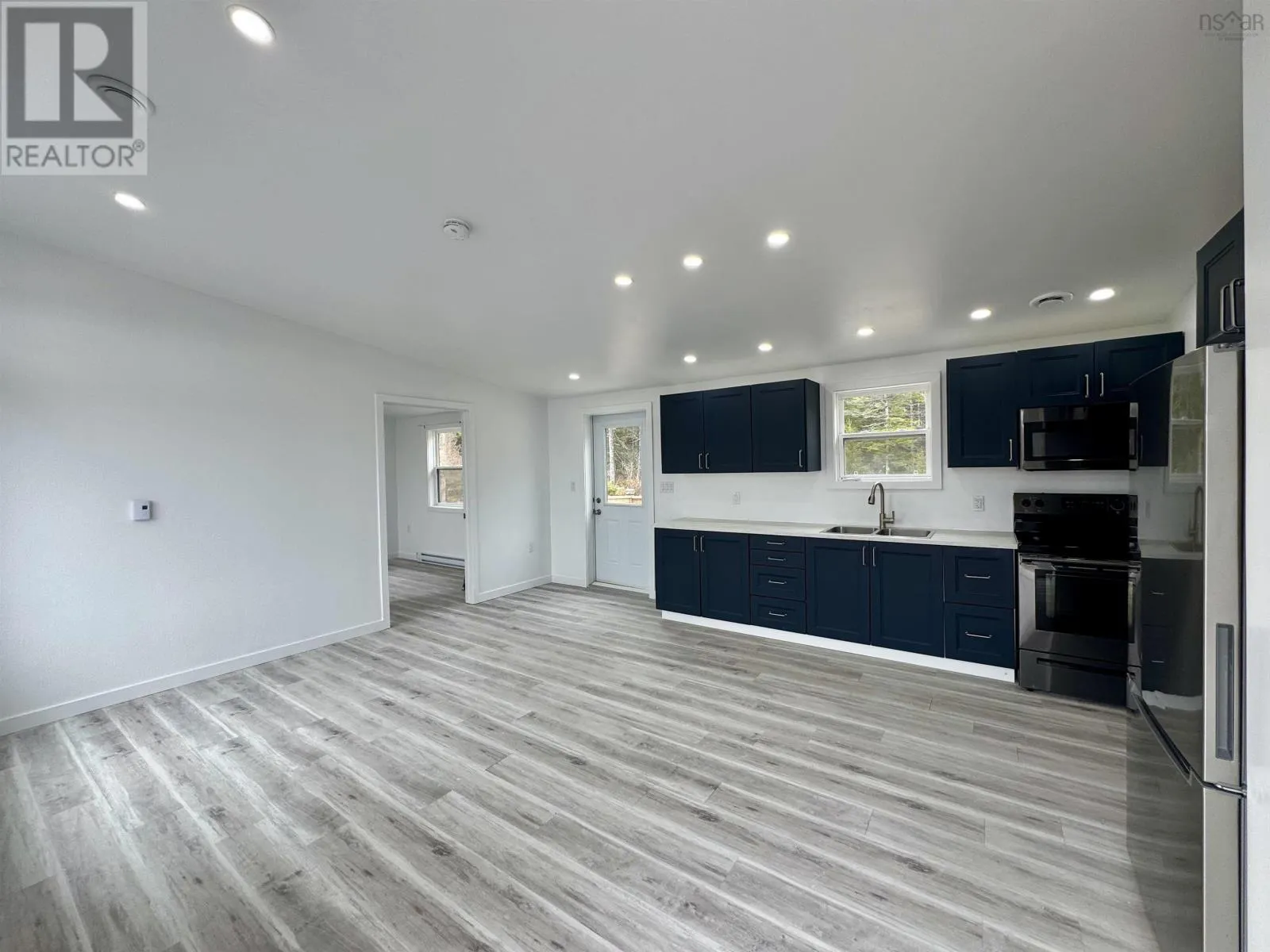 16 McNamara Bend