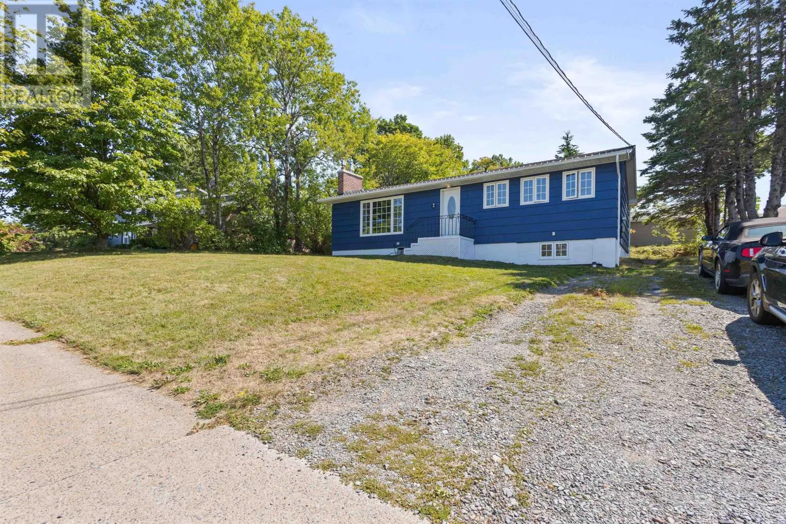 49 Raymond Drive