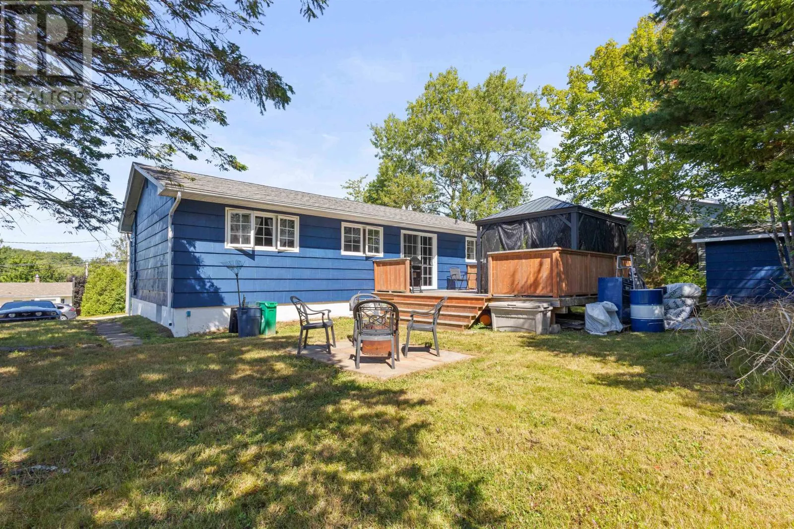 49 Raymond Drive