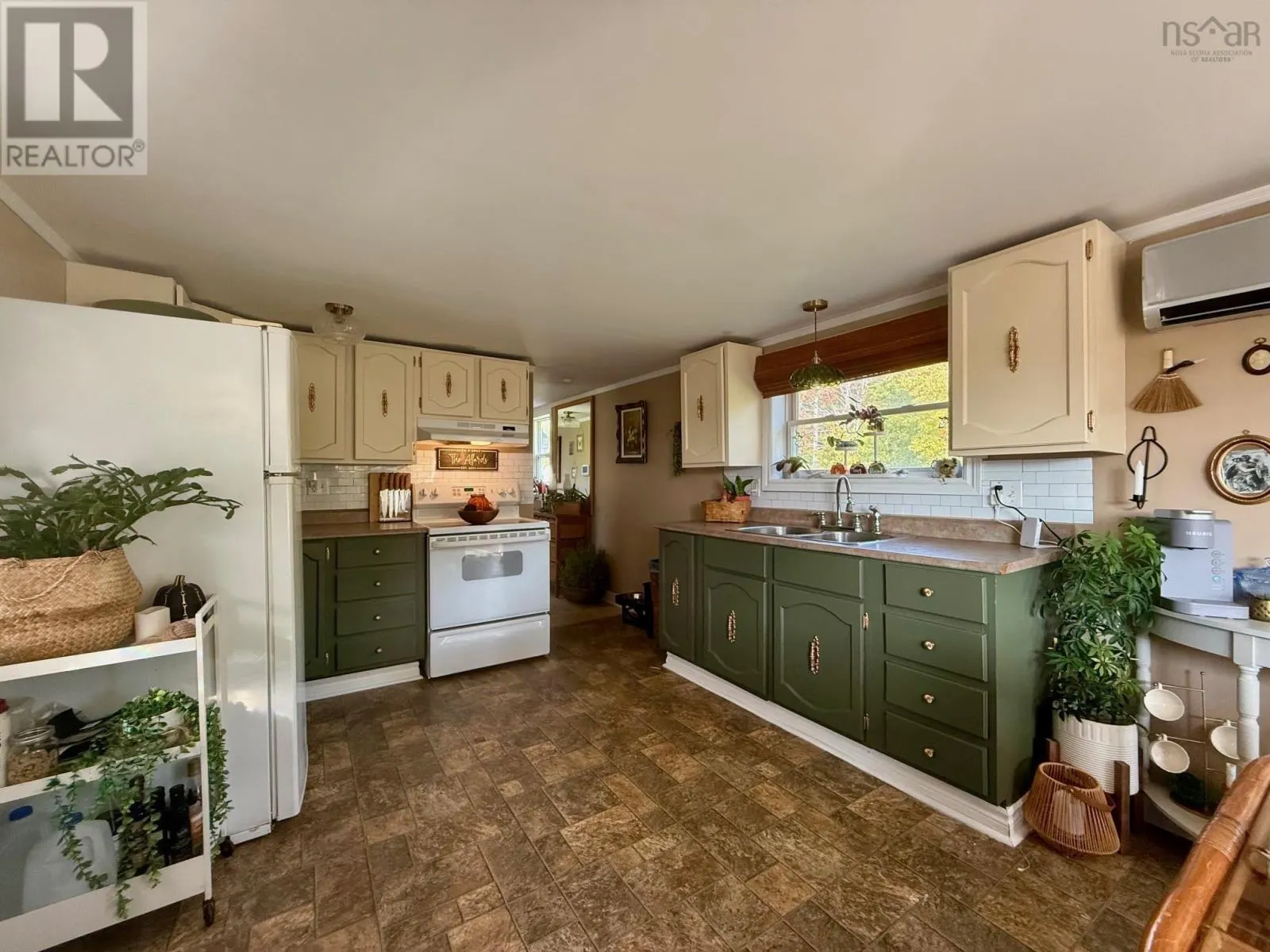 115 Marsh Road