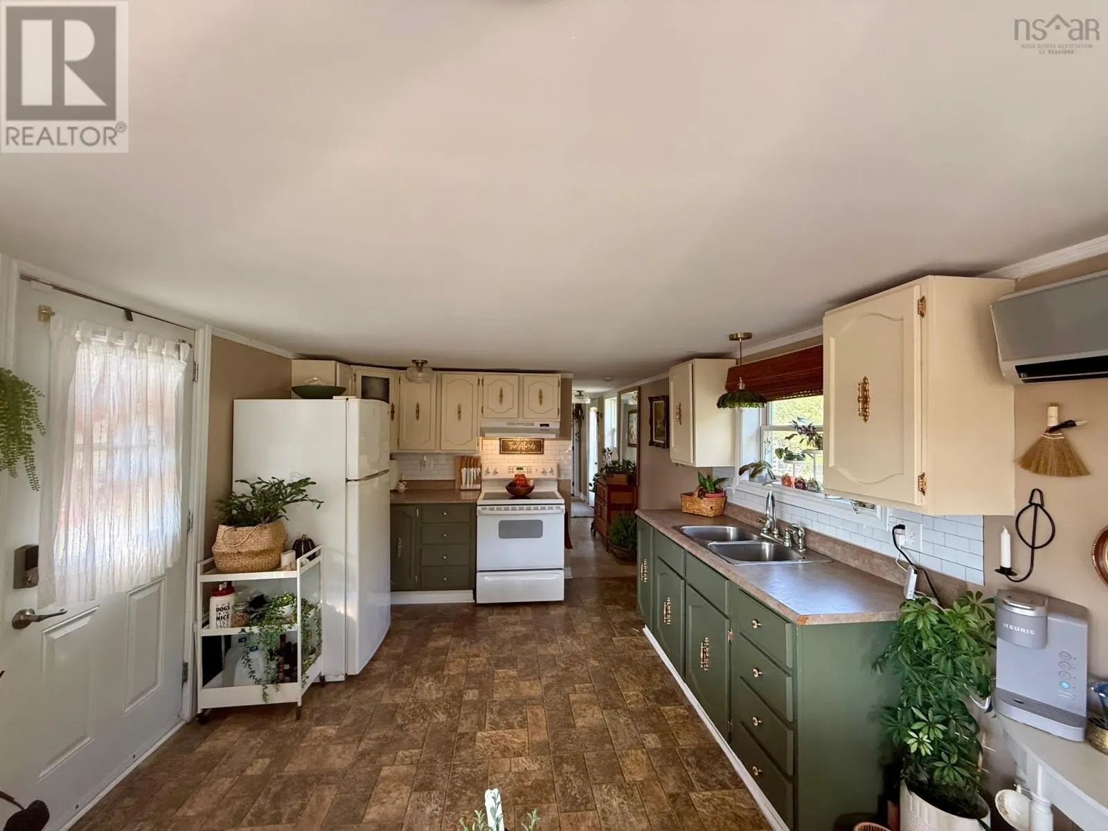 115 Marsh Road