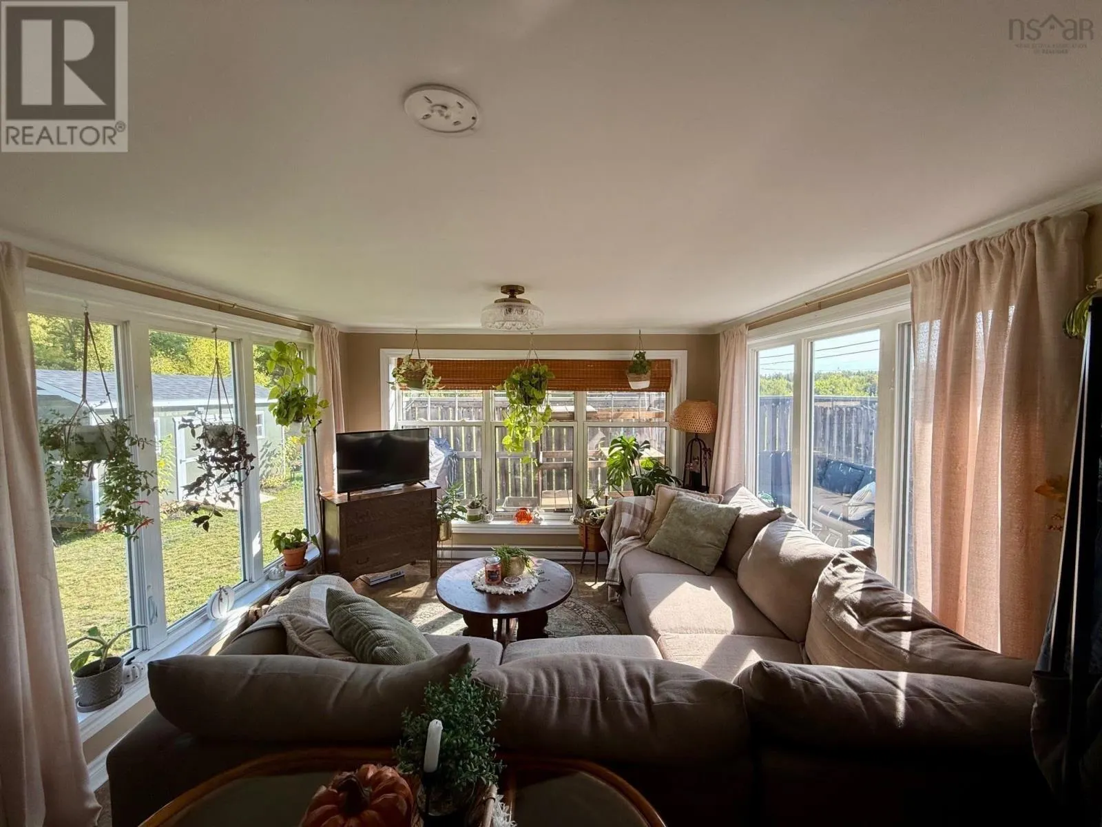 115 Marsh Road