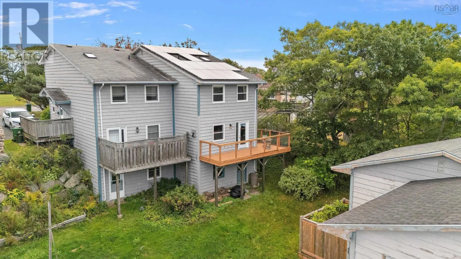 18 Bryden Avenue