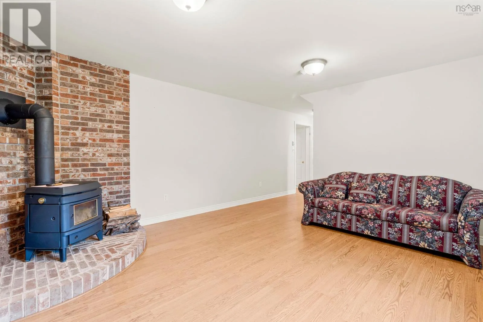 7 Warwick Lane