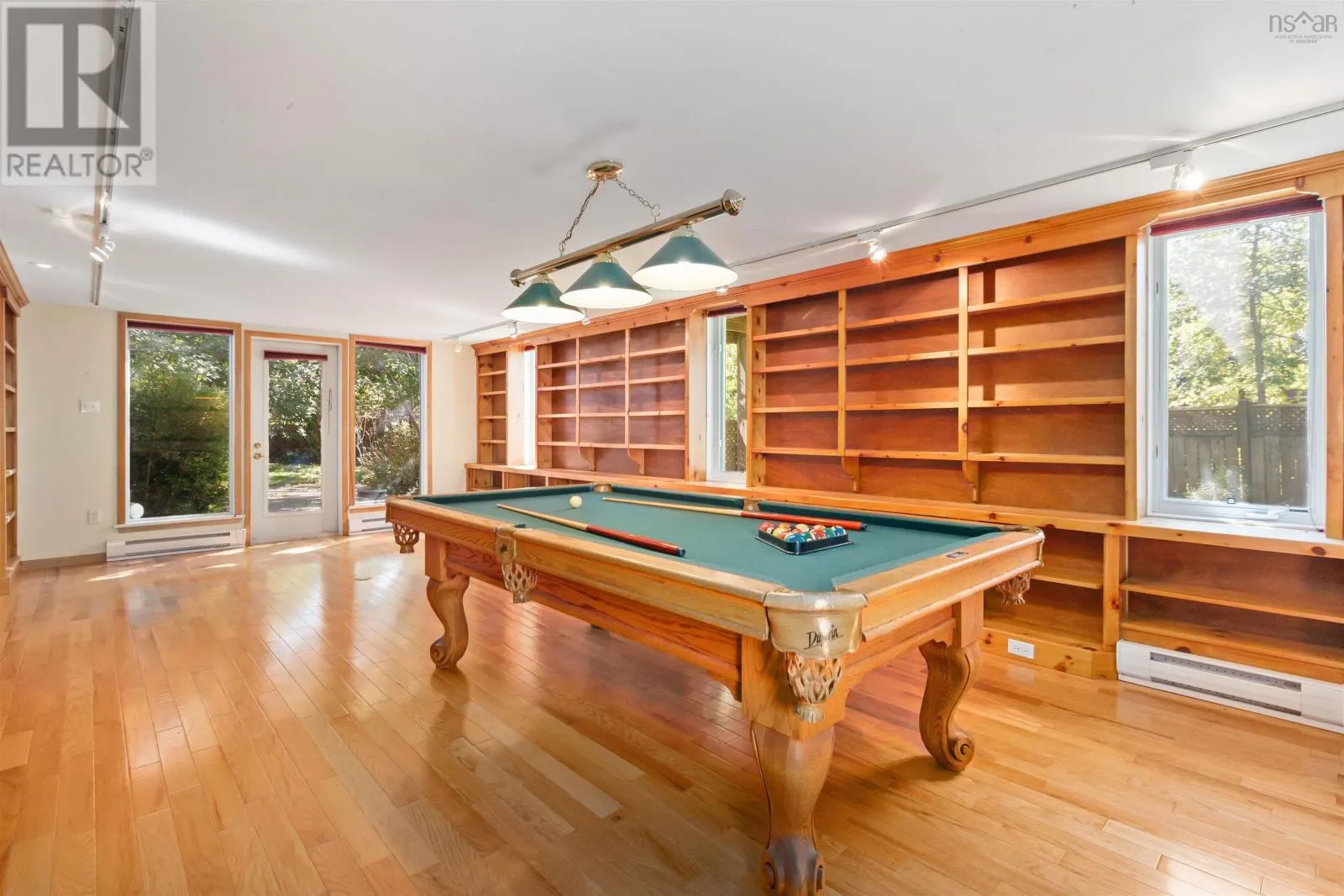 16 Bobolink Street