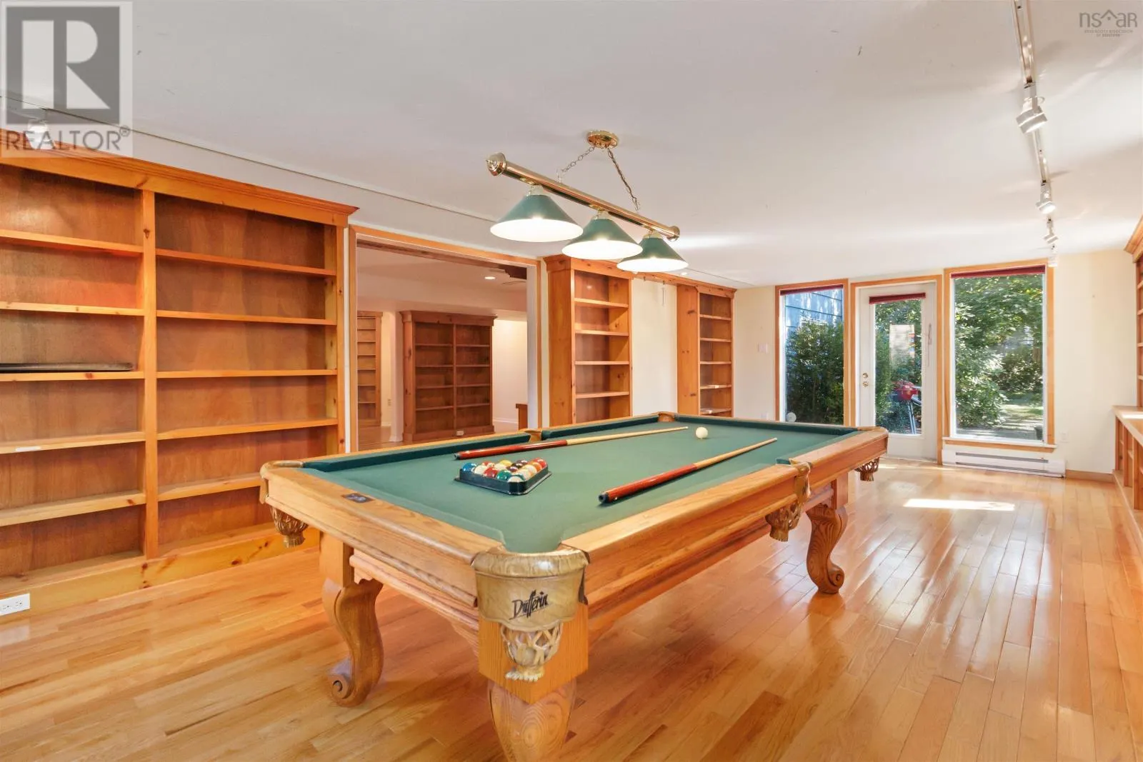 16 Bobolink Street