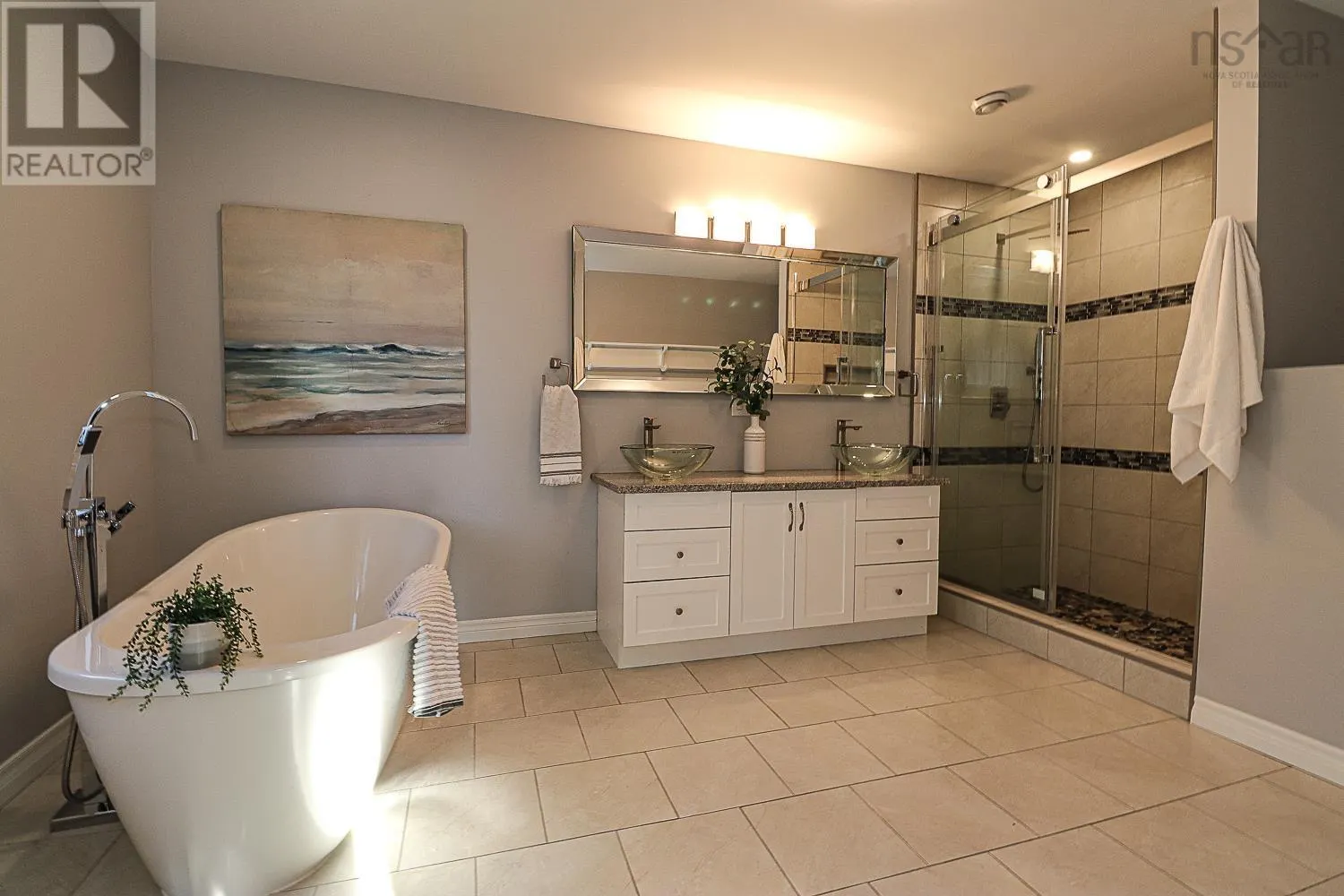 80 Stoney Beach Road