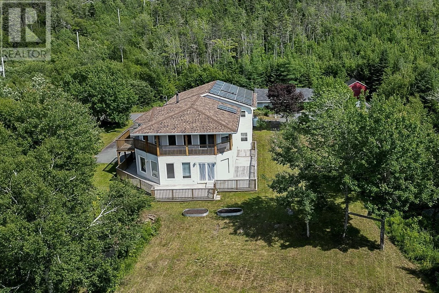 80 Stoney Beach Road