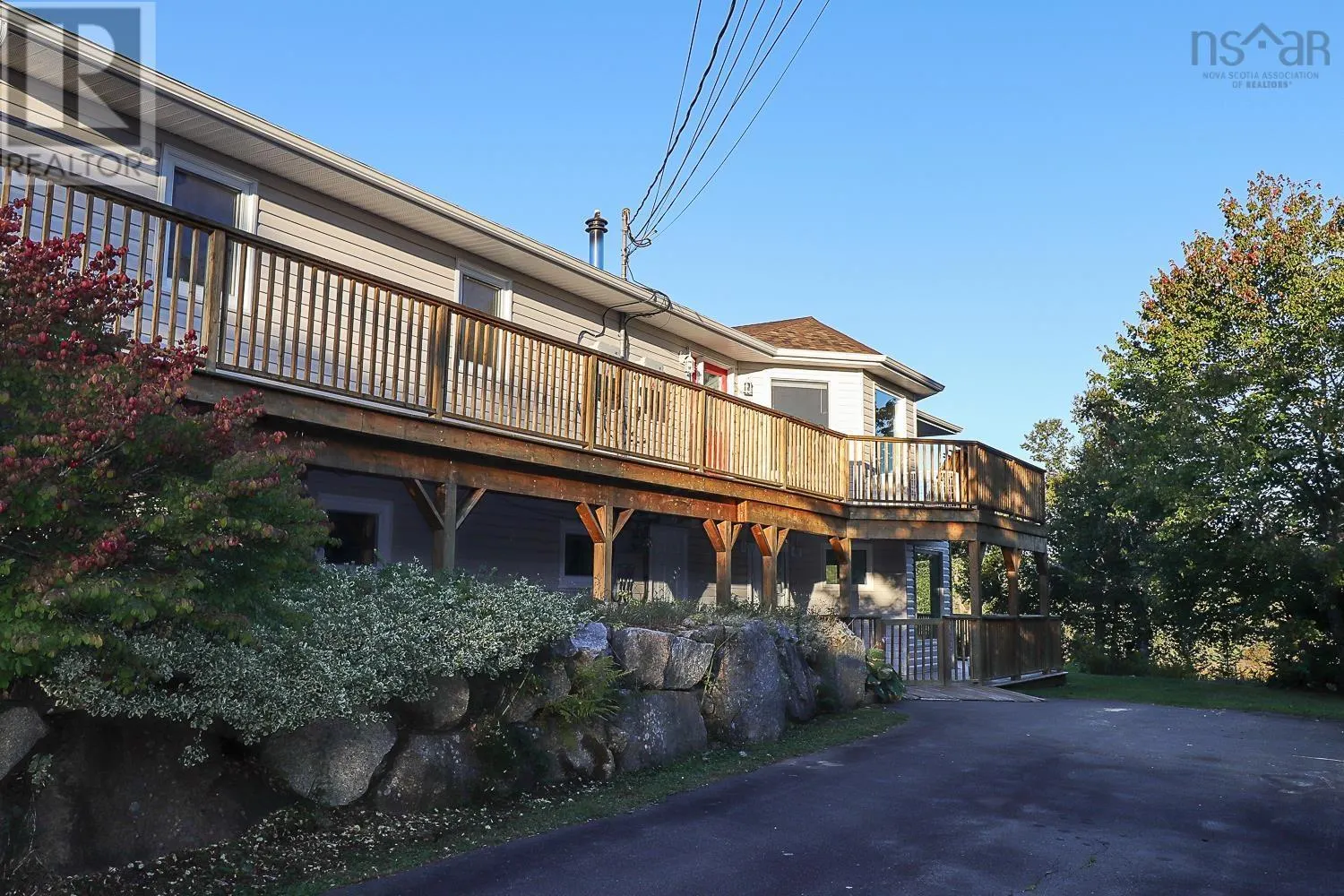 80 Stoney Beach Road