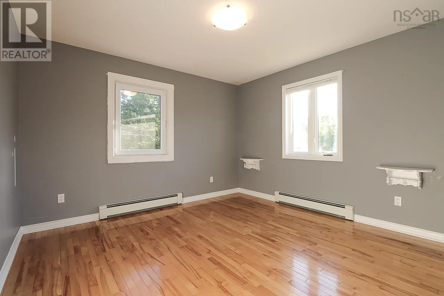 80 Stoney Beach Road