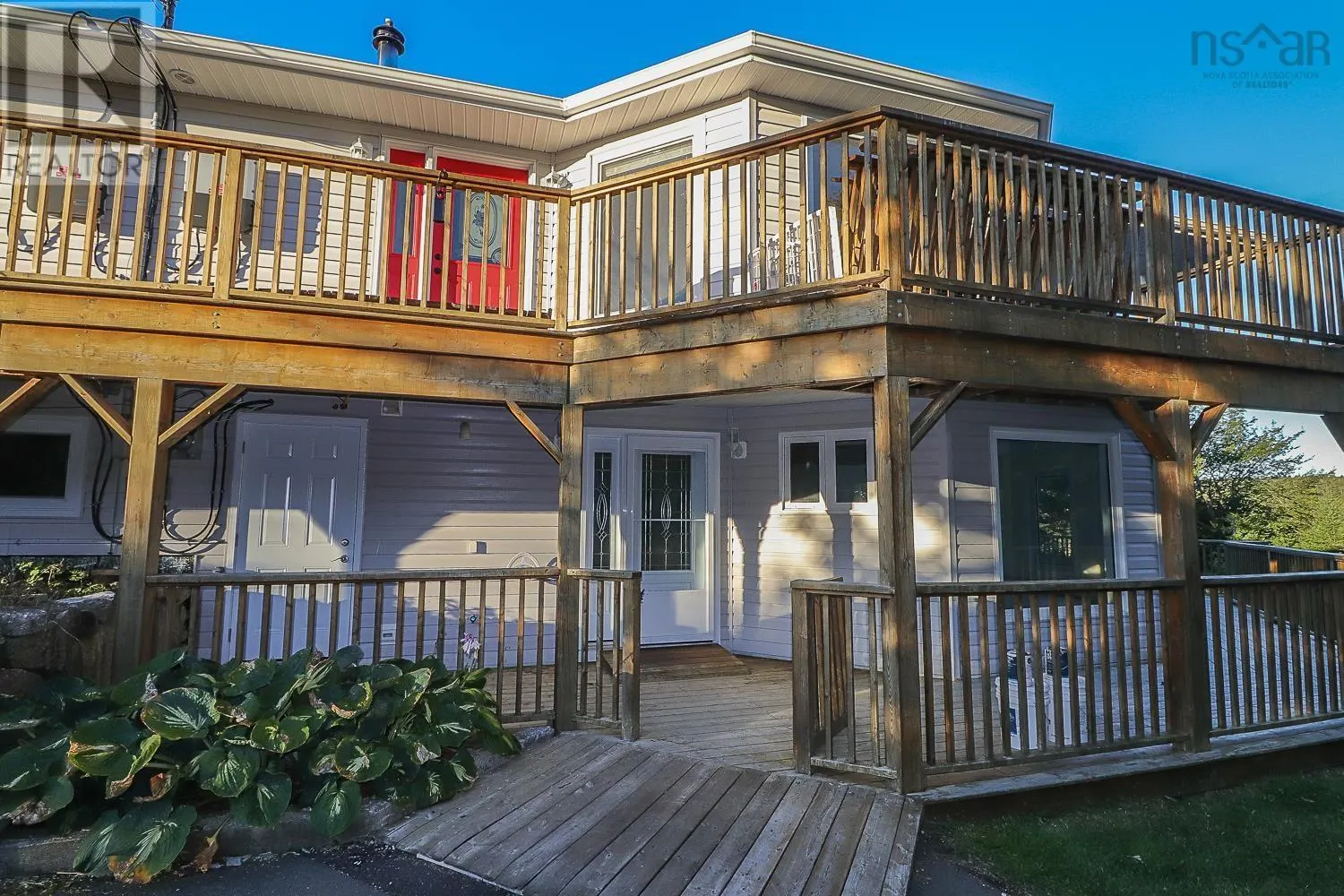 80 Stoney Beach Road