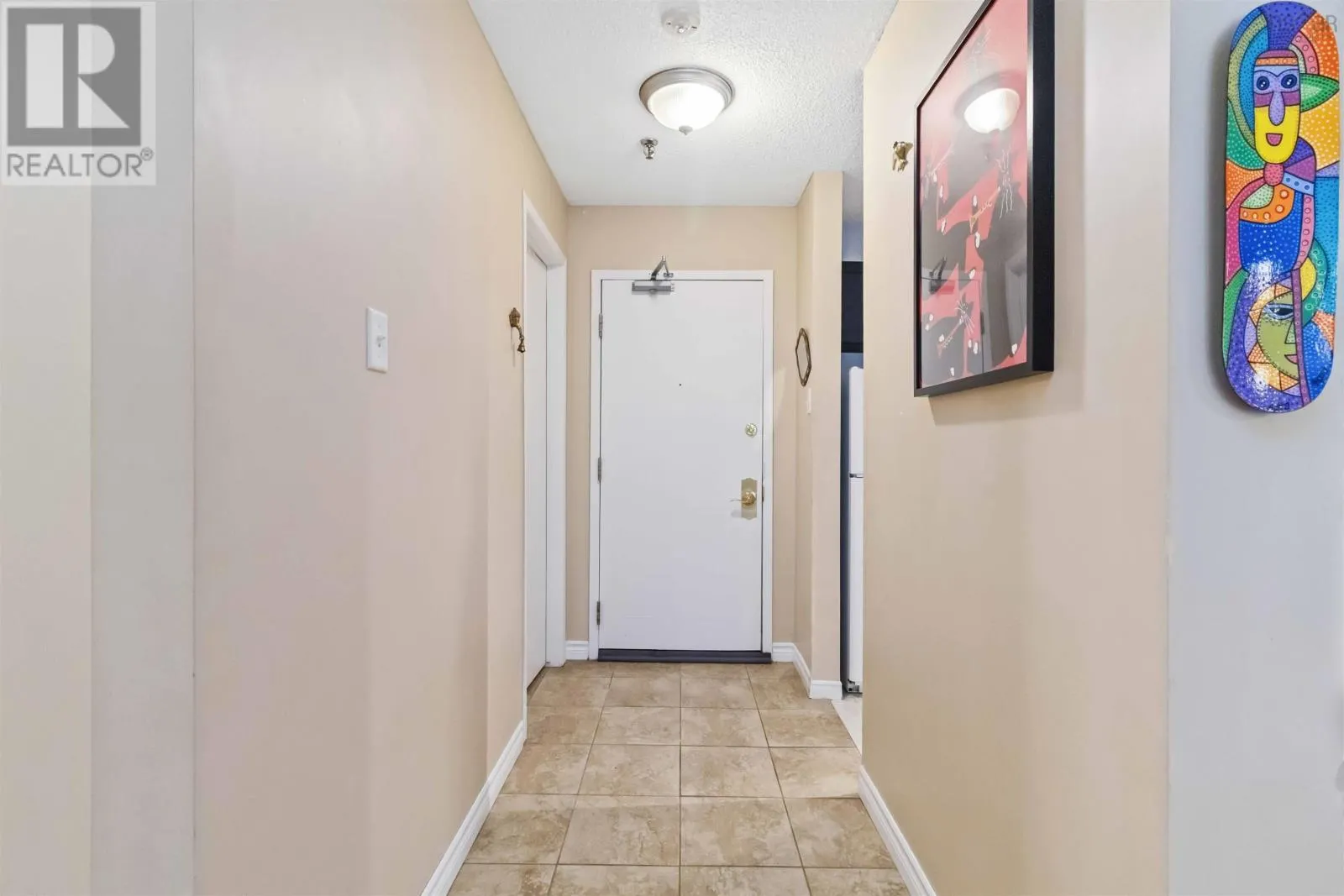 401 12 Spinnaker Drive