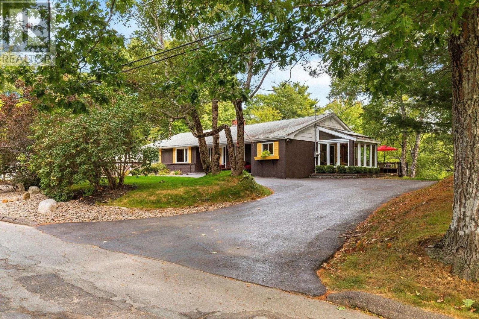 60 Ridge Avenue