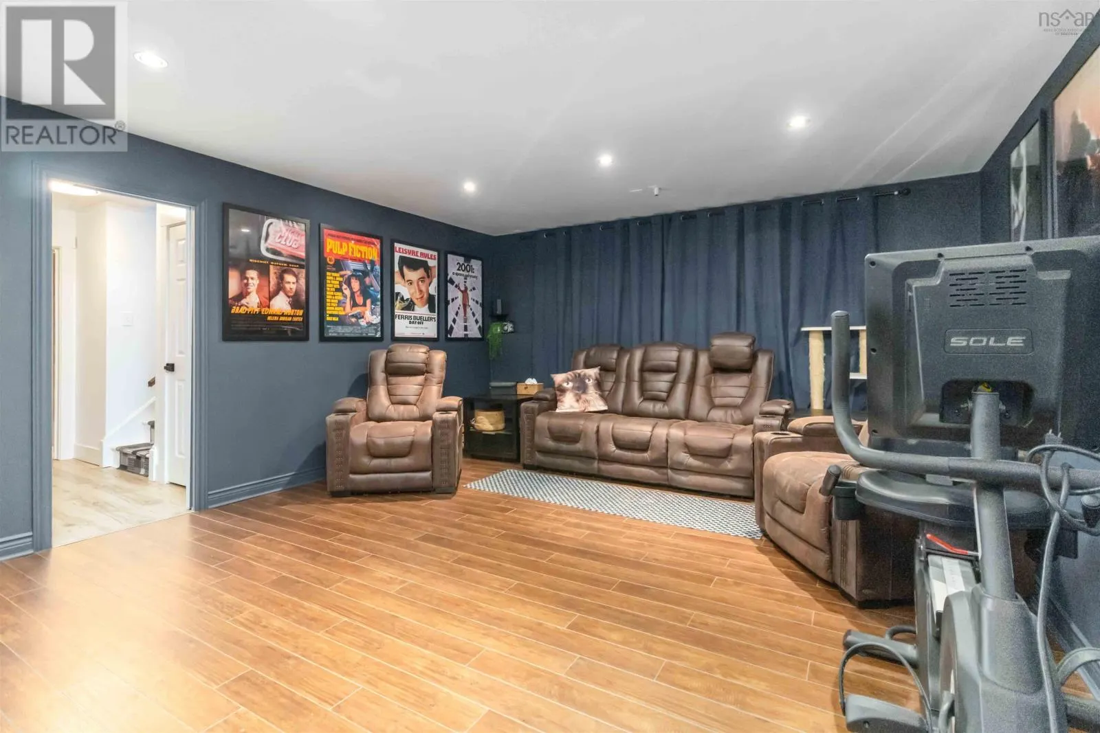 10 Rosewood Court