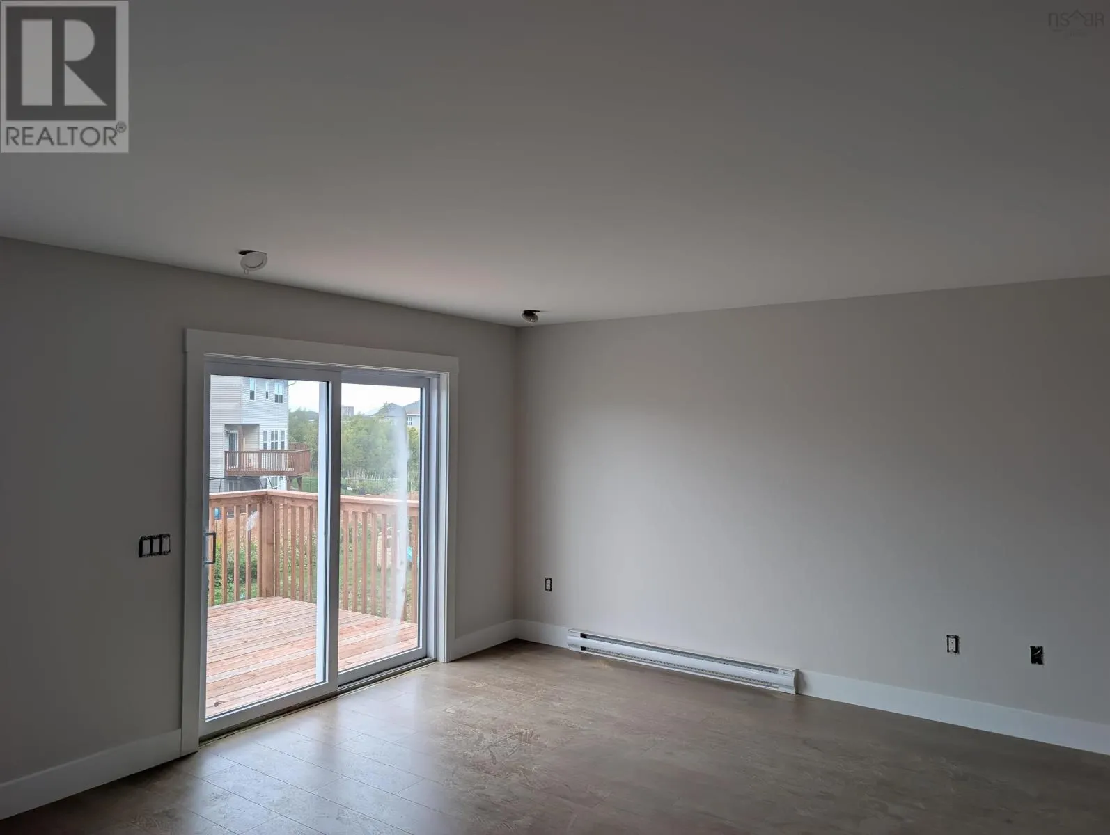 211 Alabaster Way