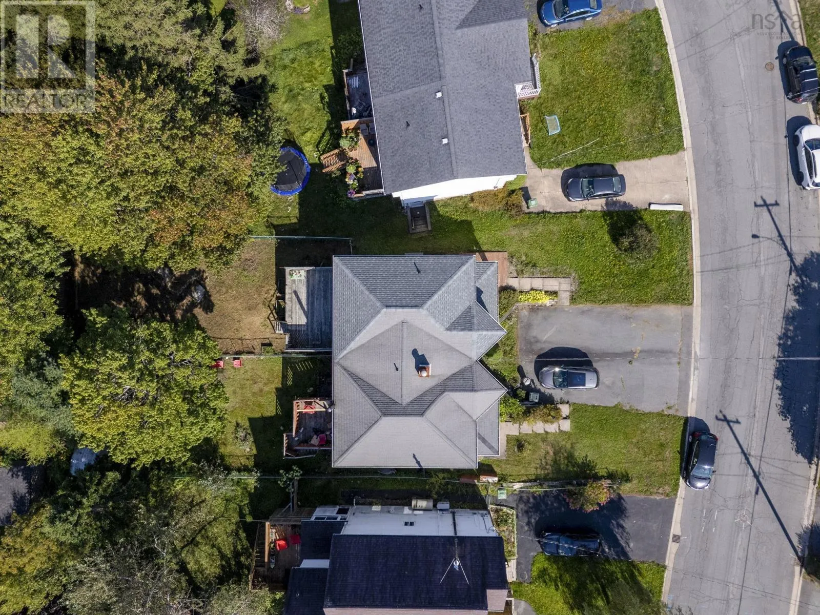 53 Governors Lake Drive