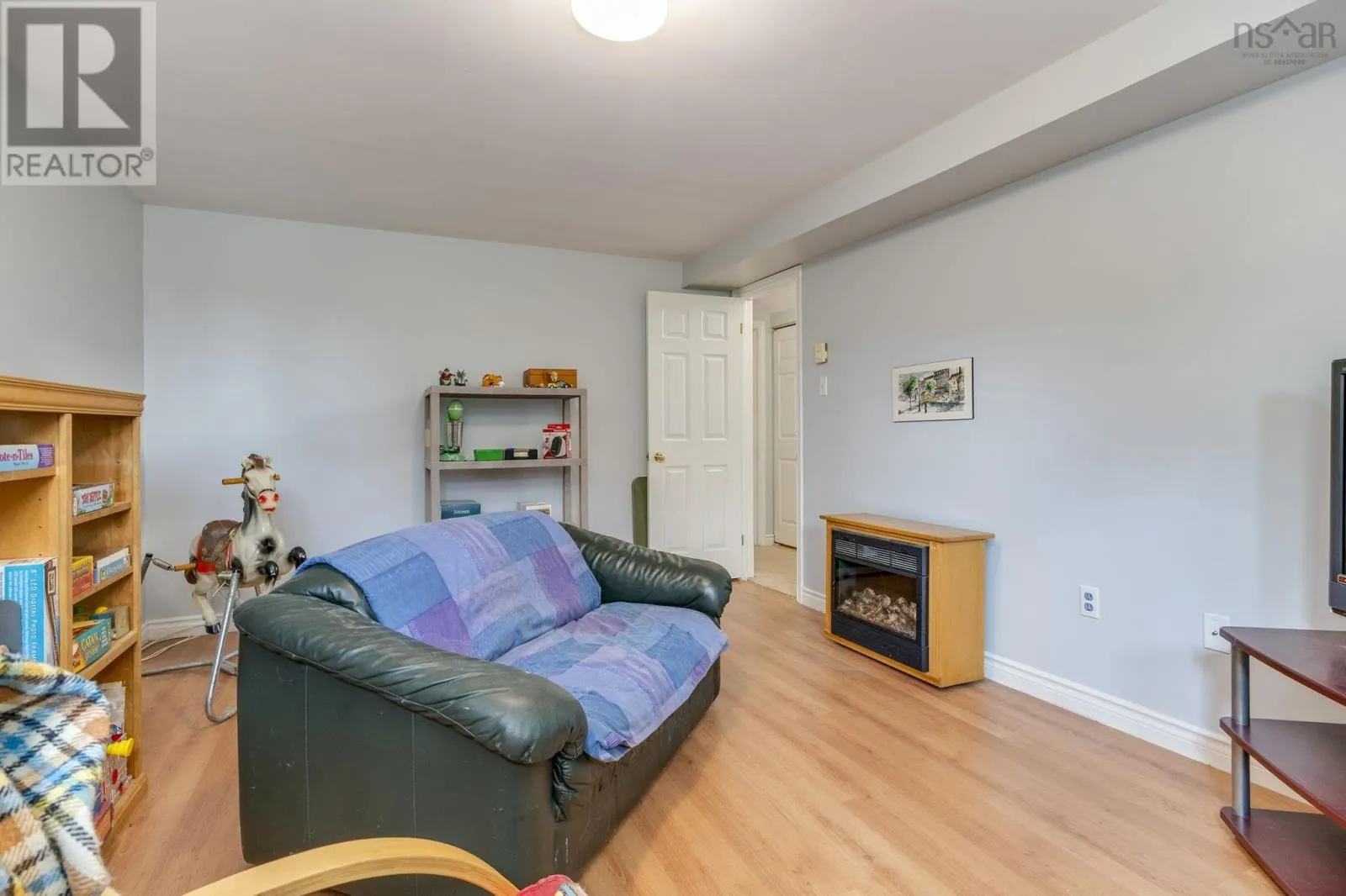 53 Governors Lake Drive