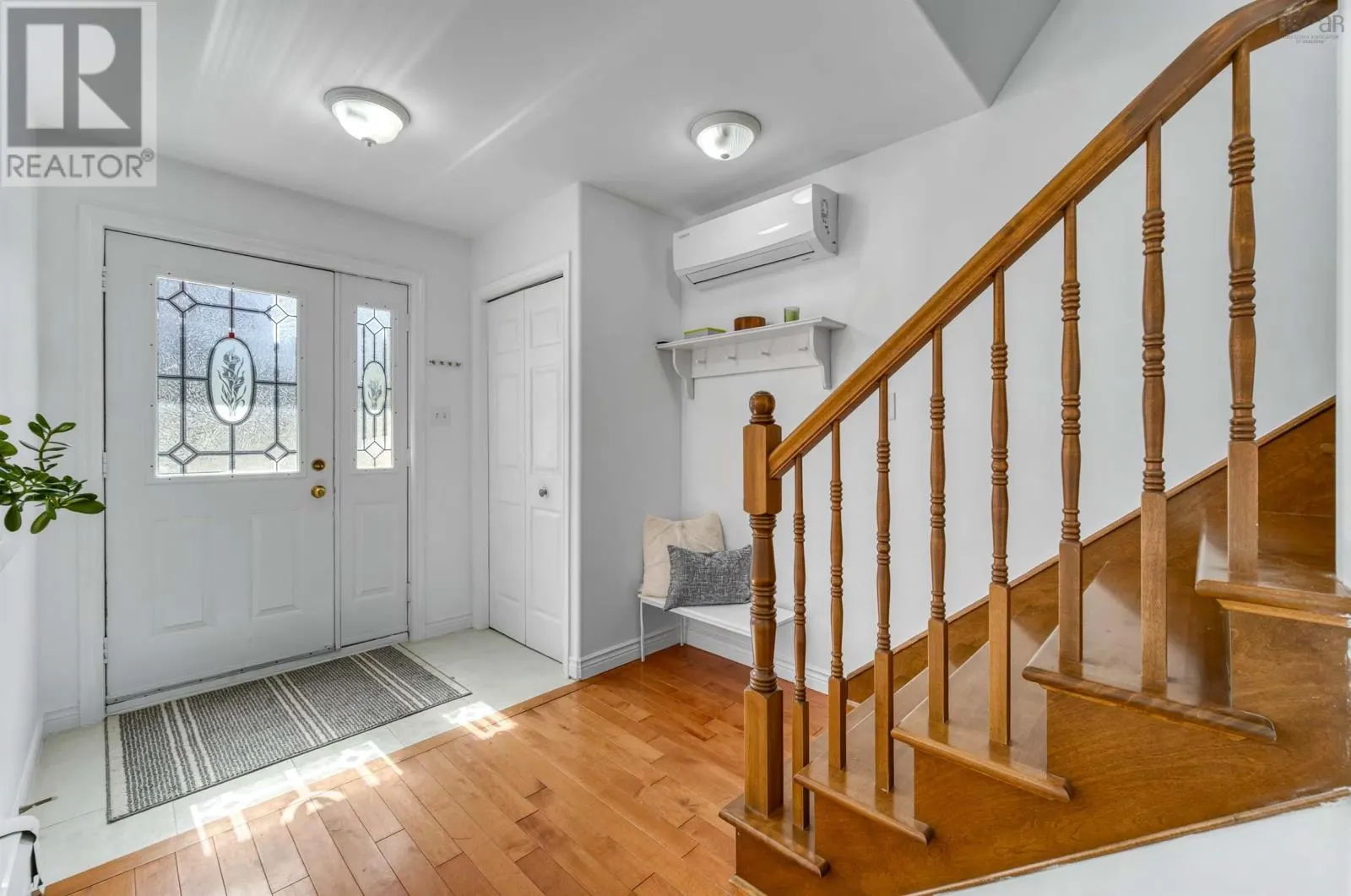 77 Amin Street