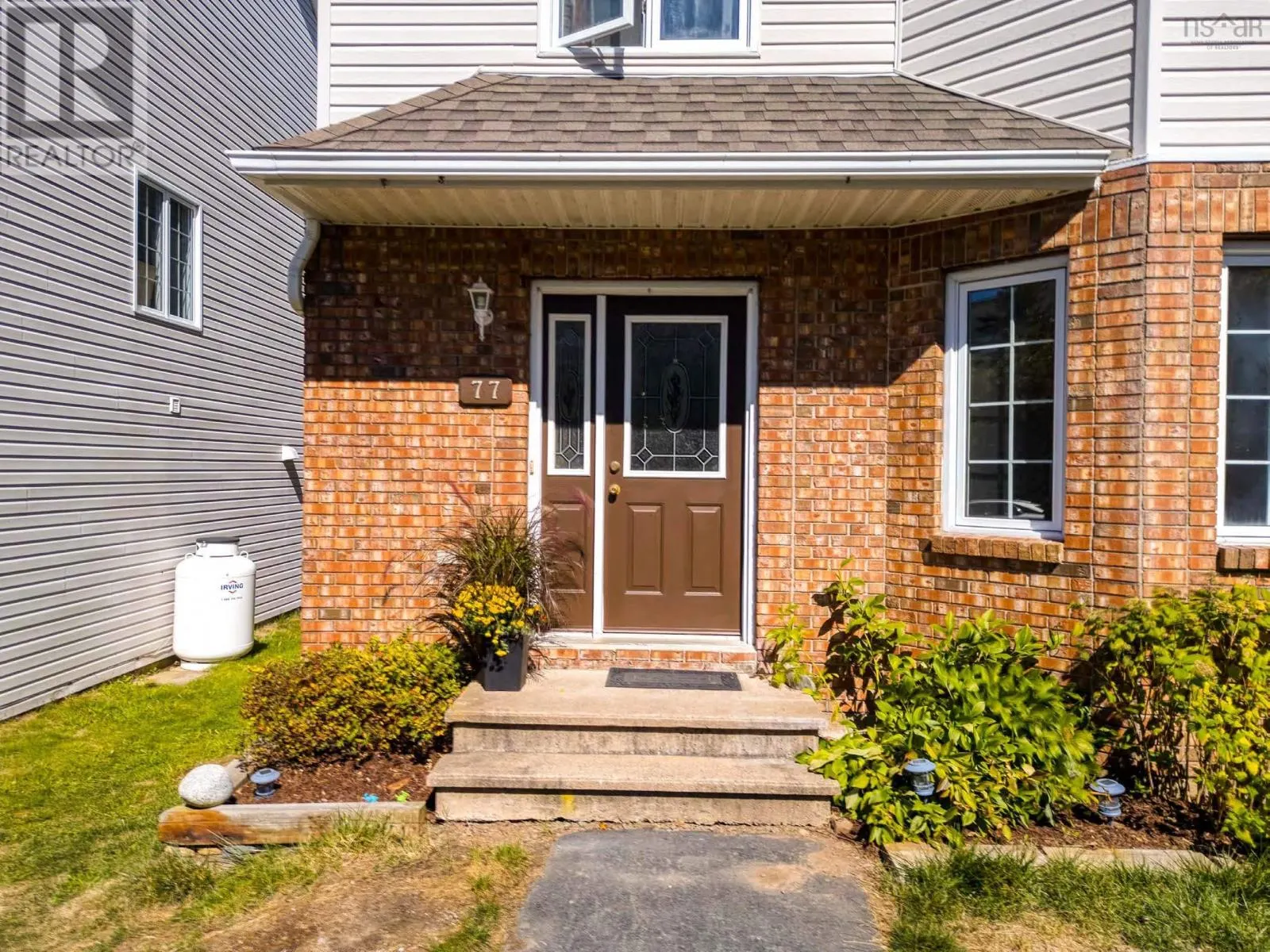 77 Amin Street
