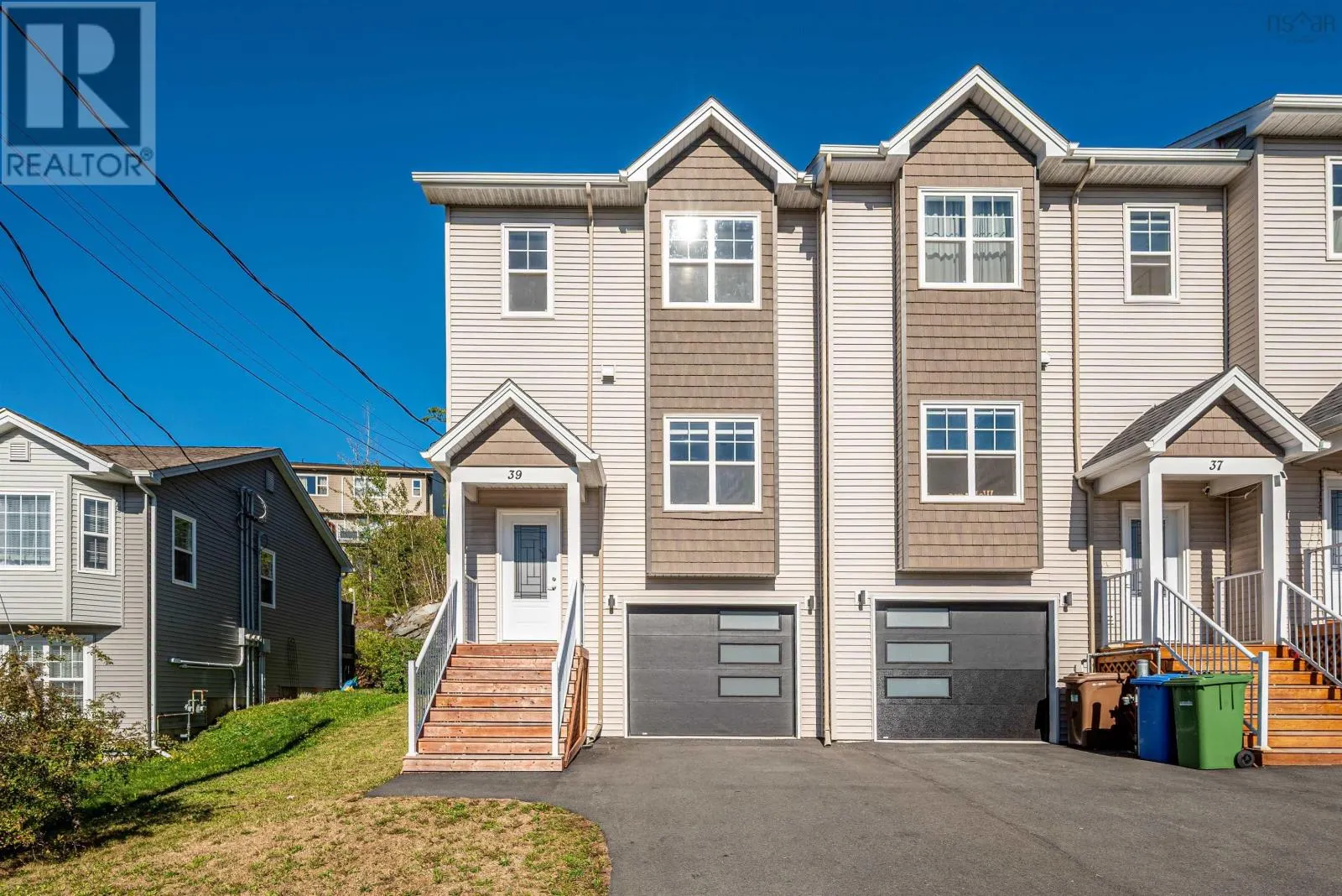 39 Nadia Drive
