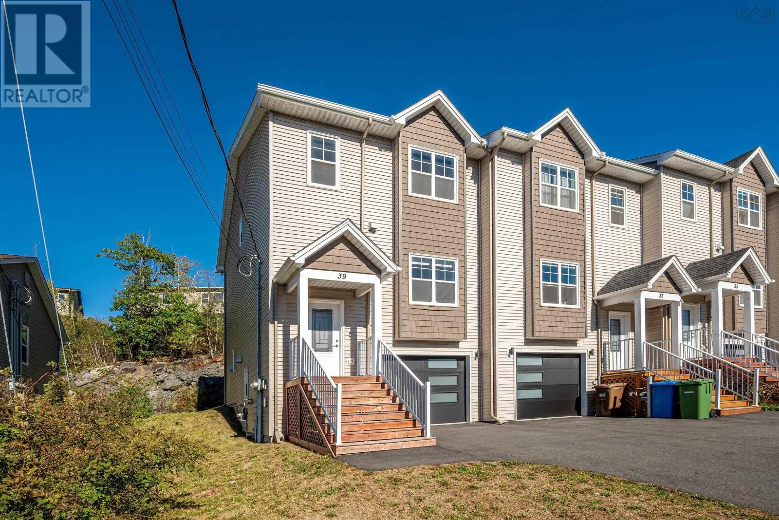 39 Nadia Drive
