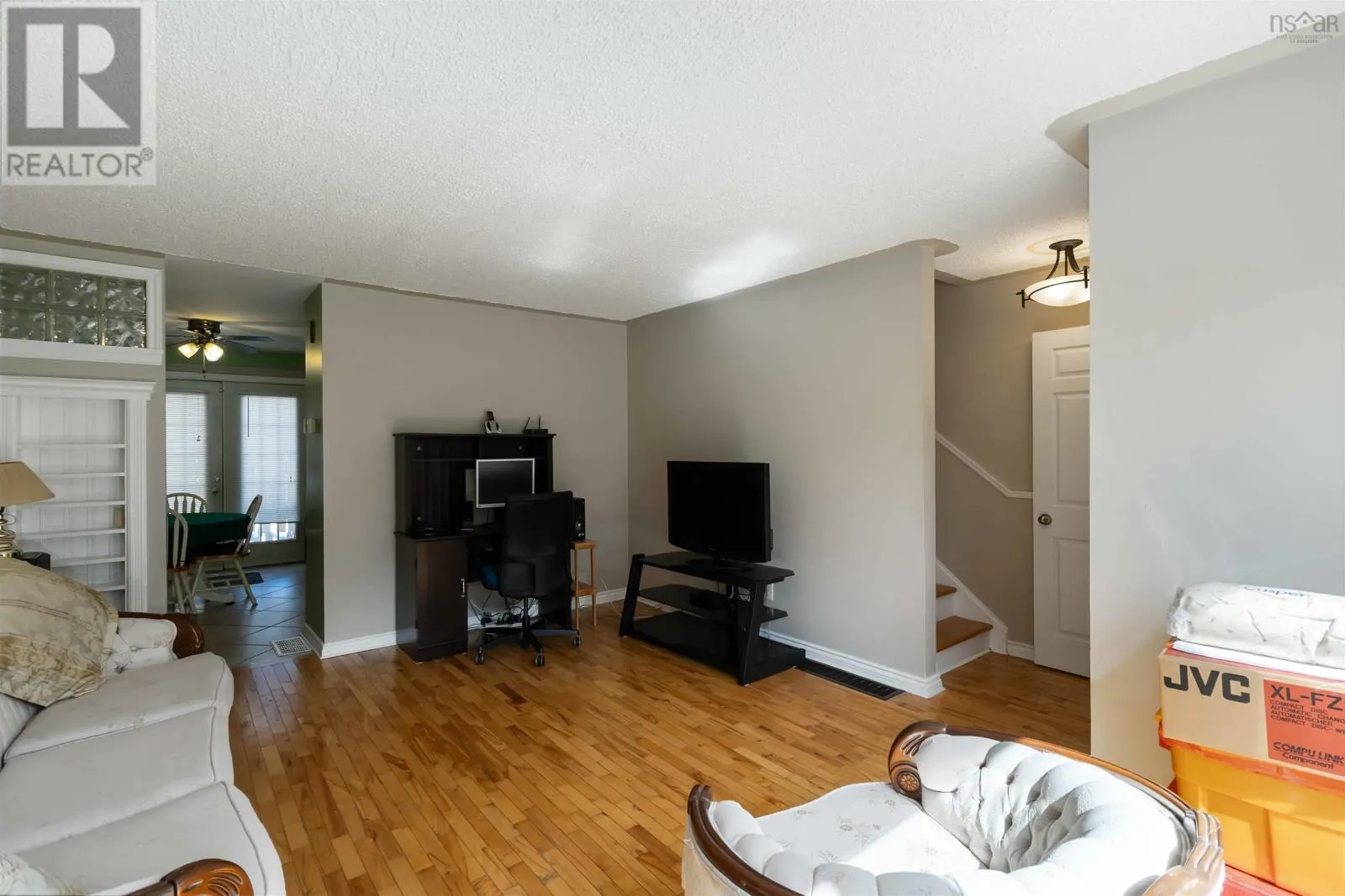 123B Adelaide Avenue