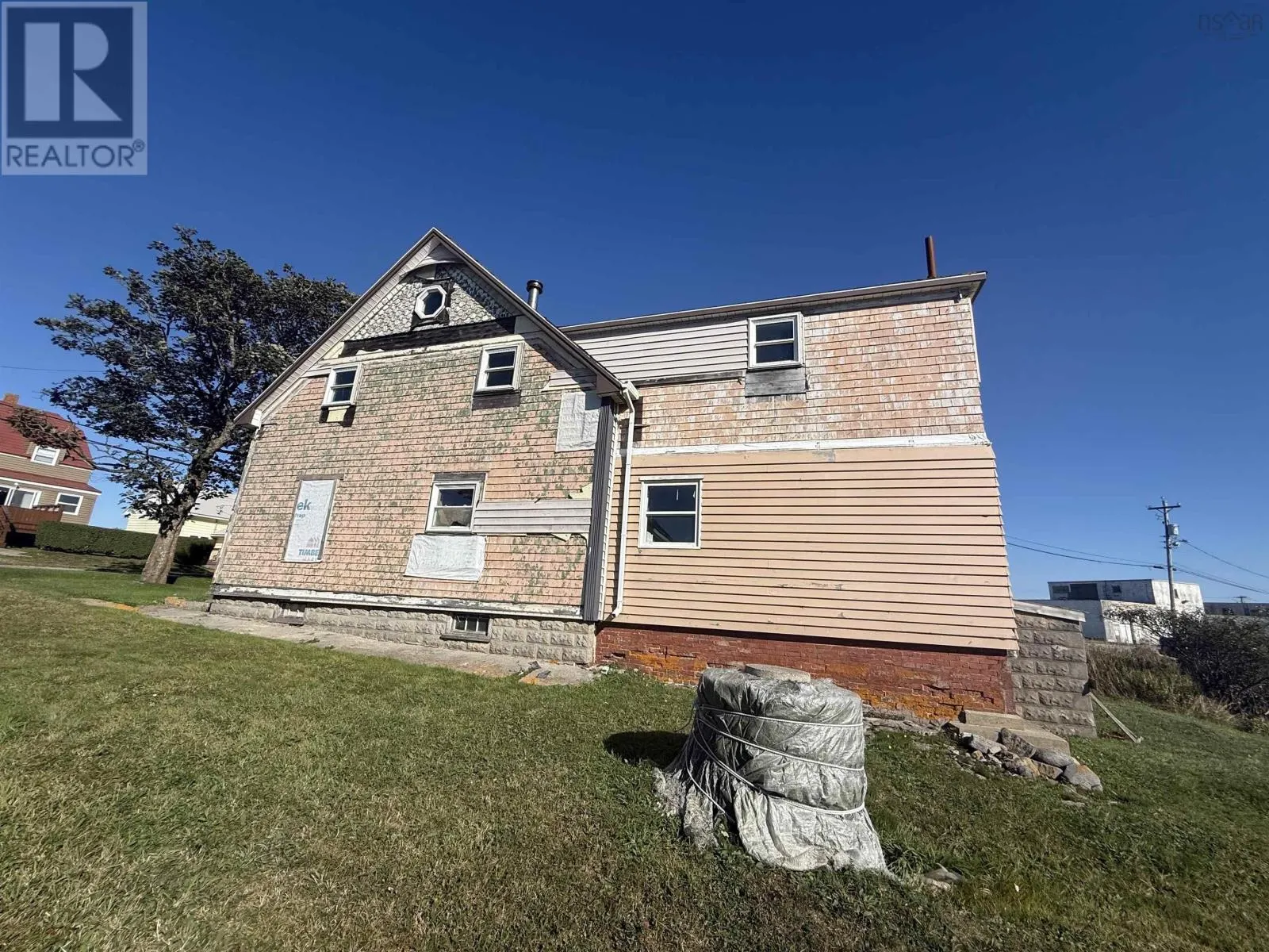 2686 Main Street
