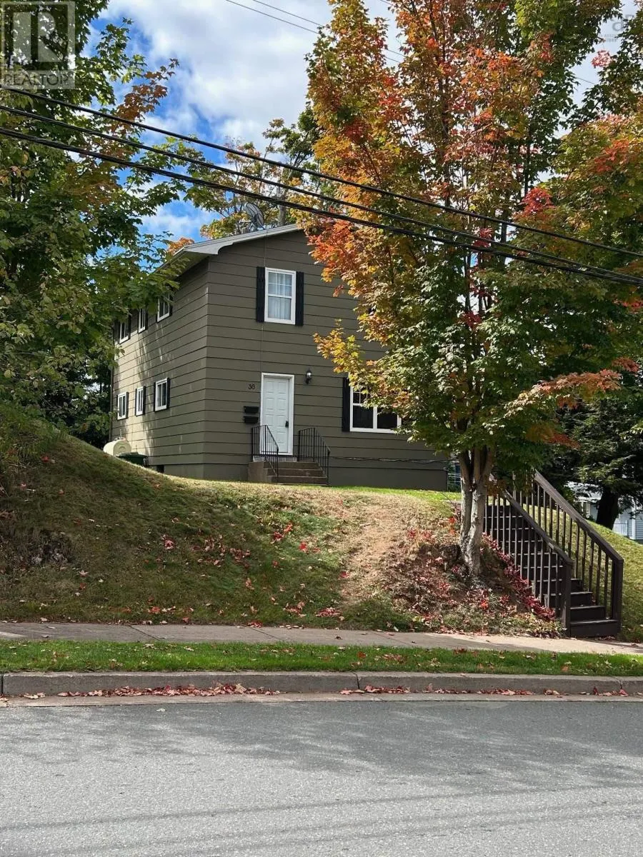 36 Lyman Street