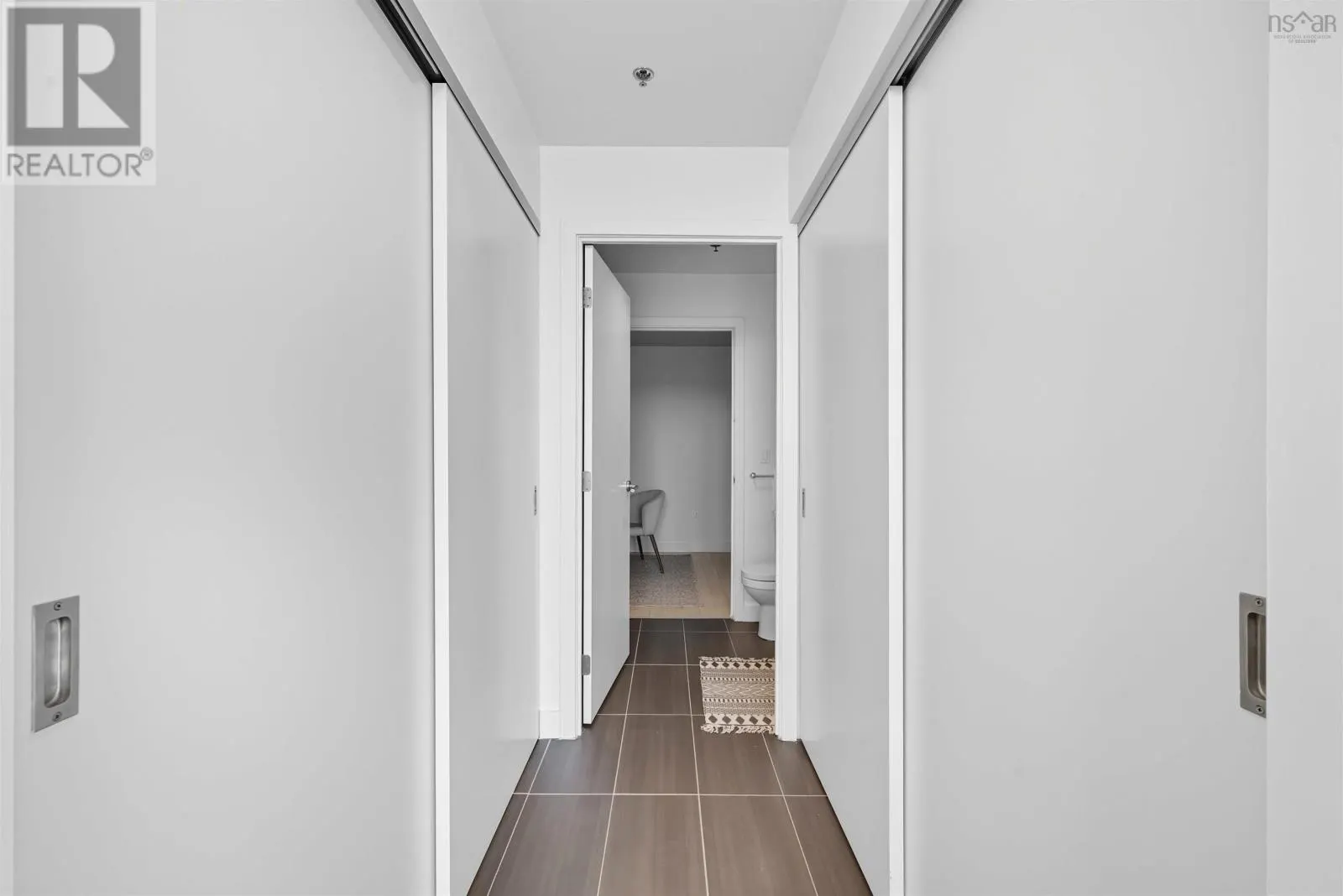 613 1065 Barrington Street