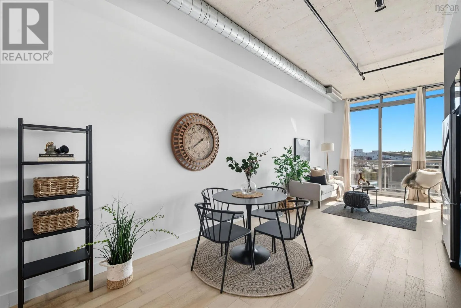 613 1065 Barrington Street