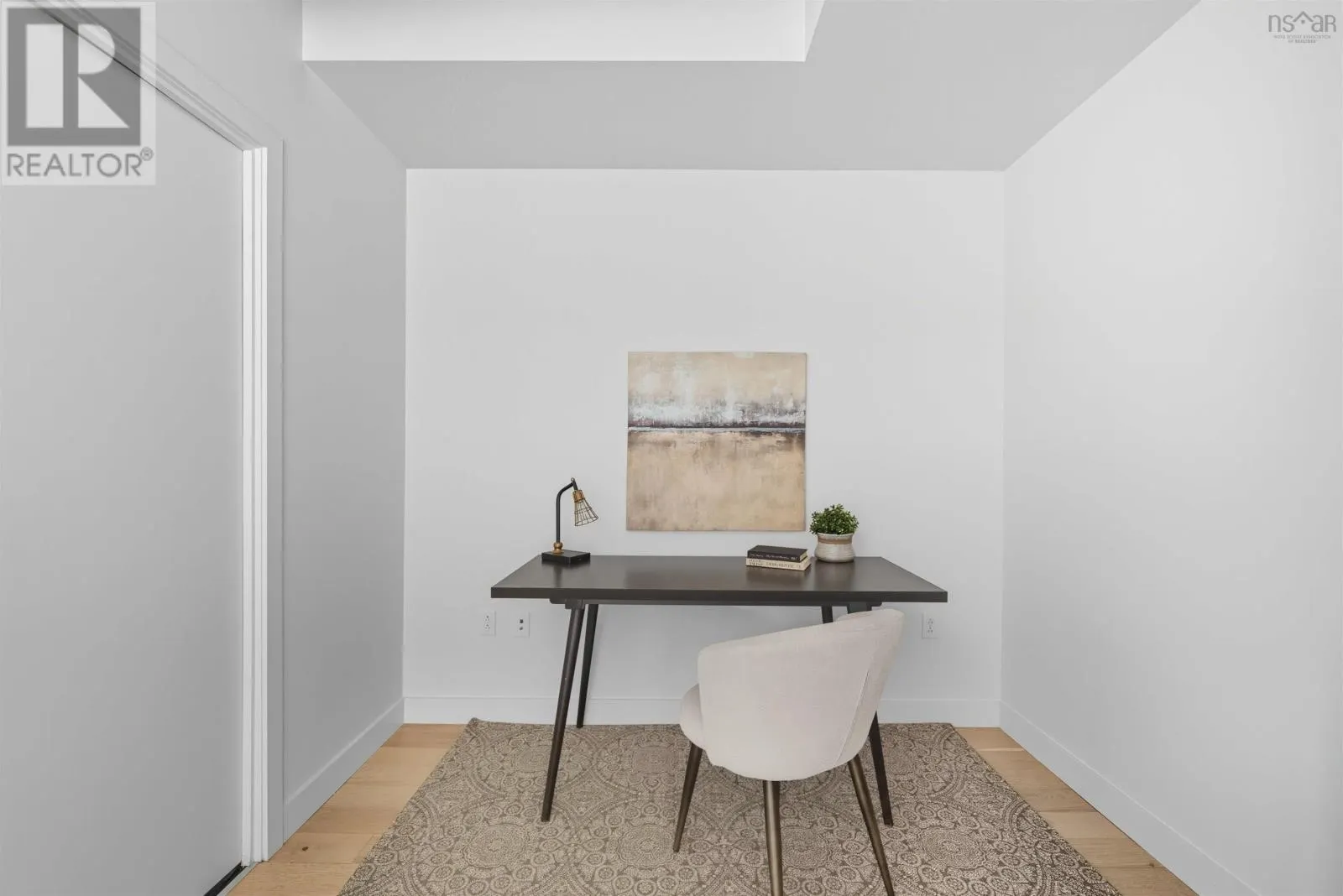 613 1065 Barrington Street