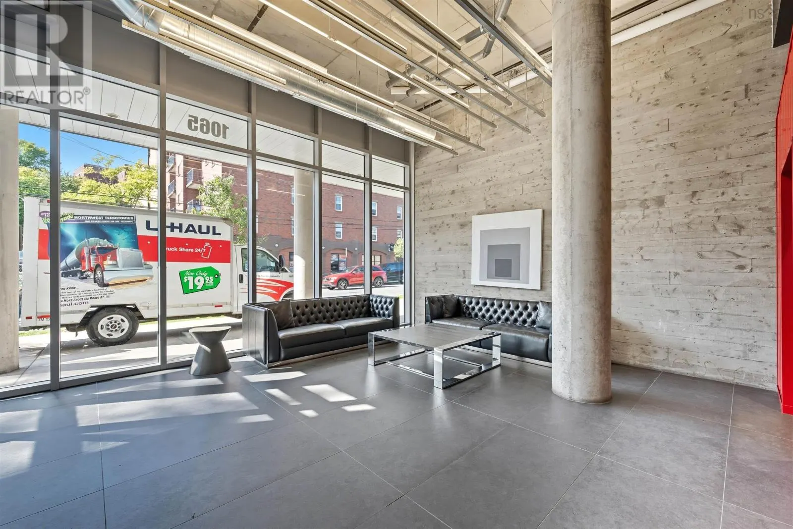 613 1065 Barrington Street