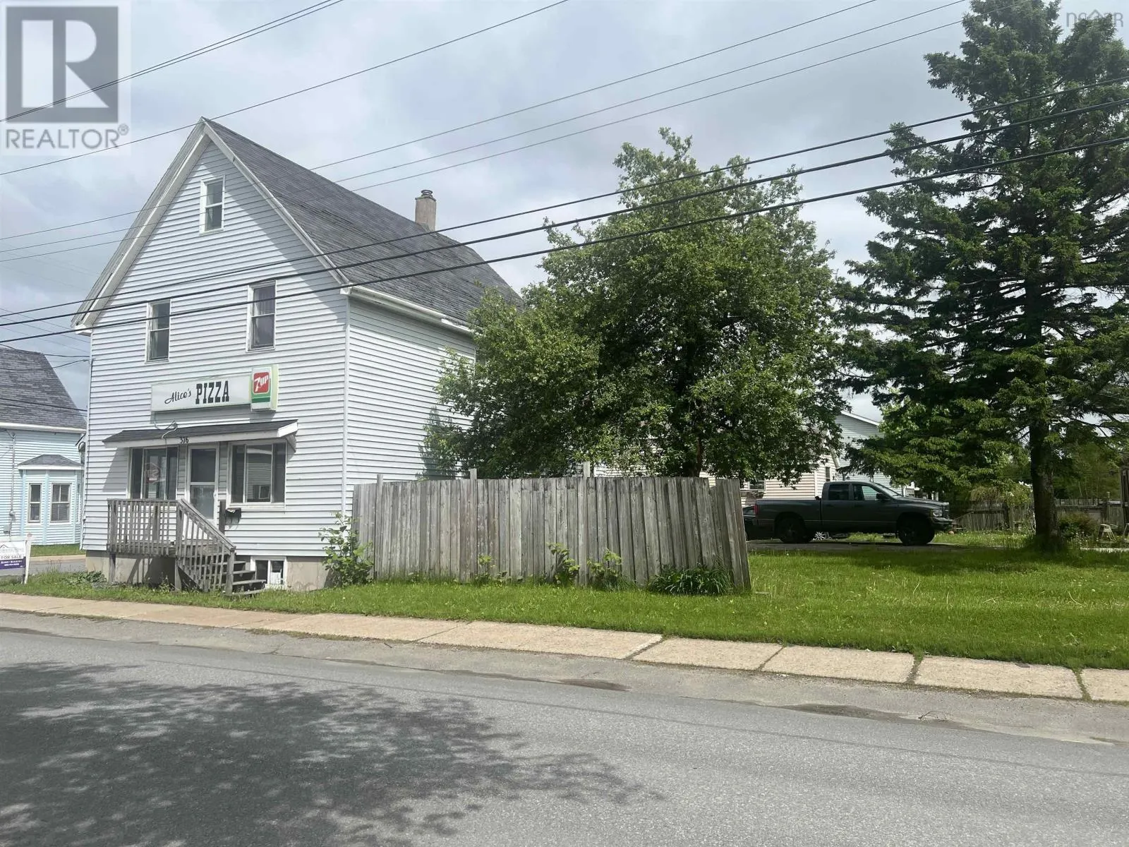 376 Washington Street