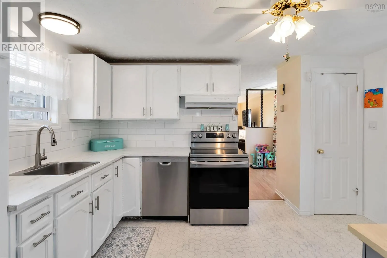 15 Florence Avenue