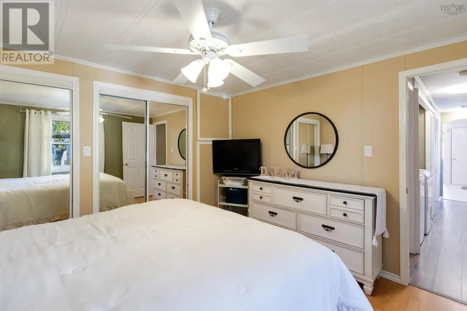 15 Florence Avenue