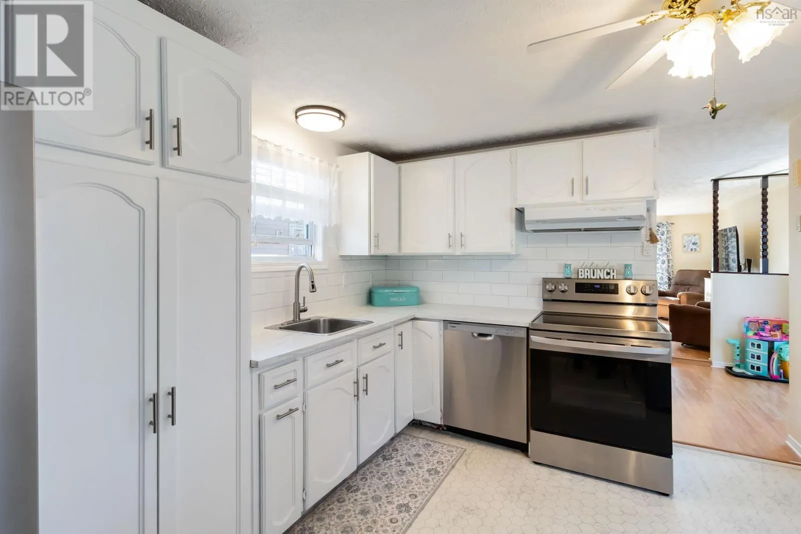 15 Florence Avenue