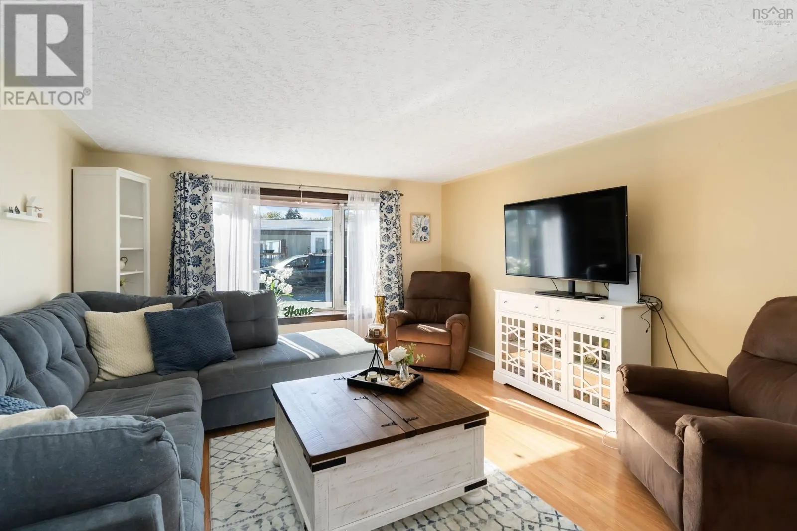 15 Florence Avenue