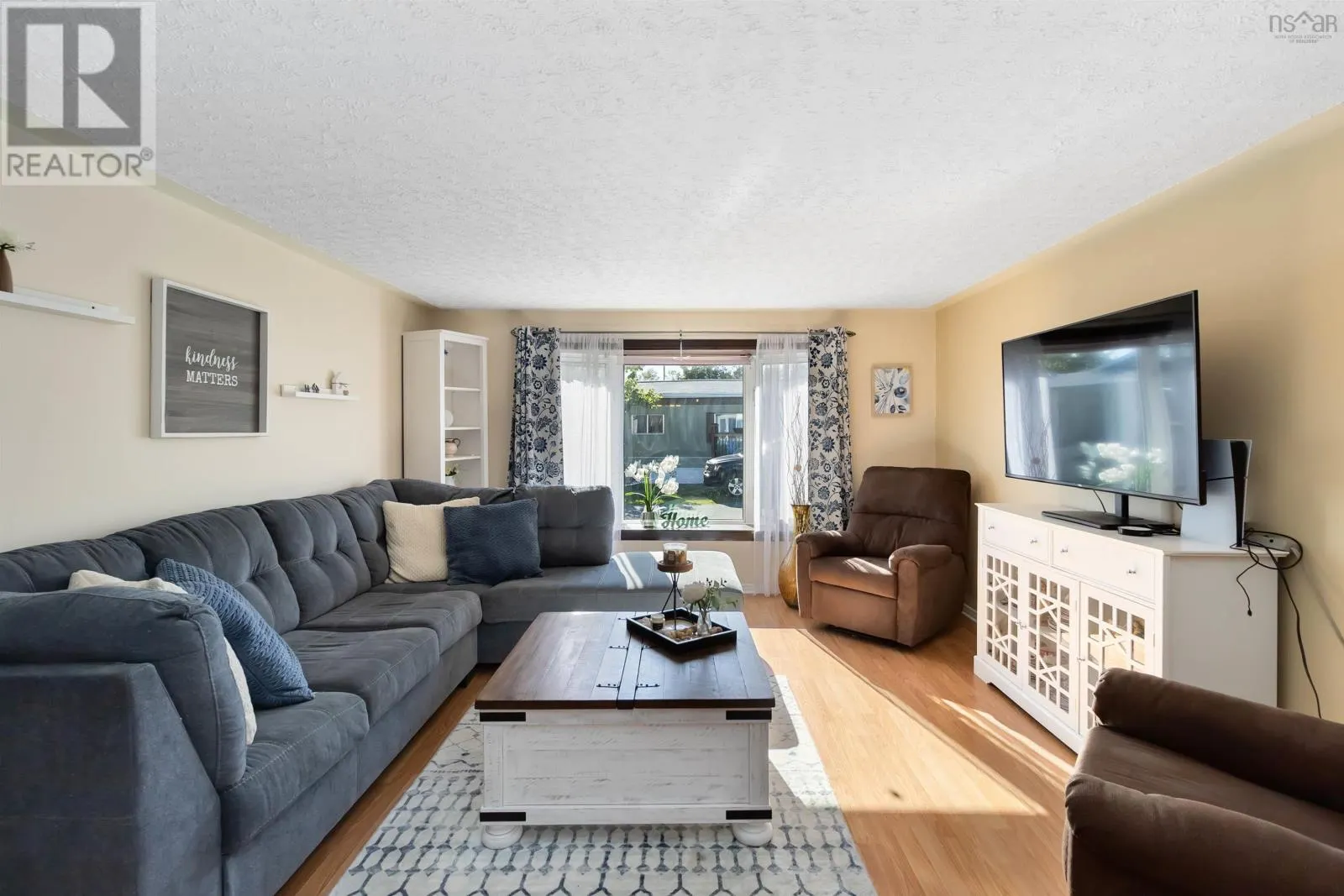 15 Florence Avenue