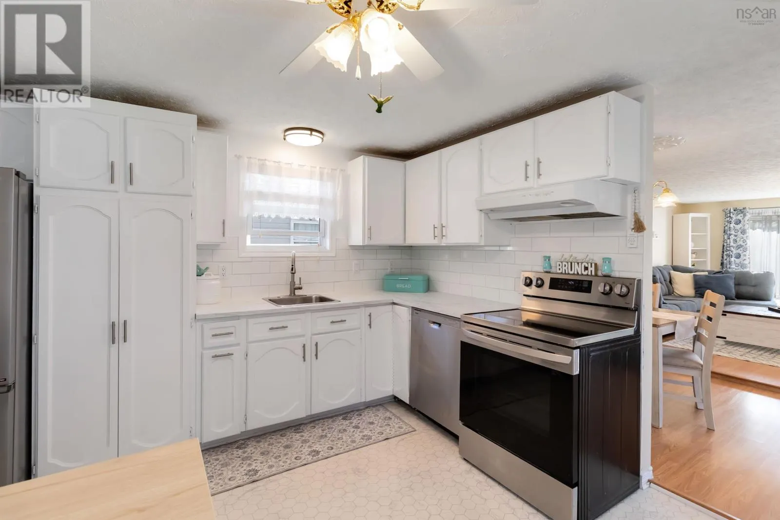 15 Florence Avenue