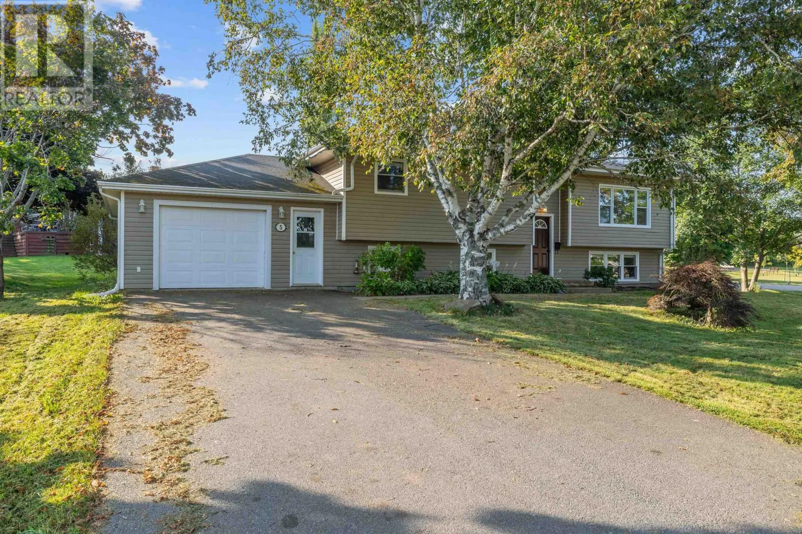 5 Ferguson Drive
