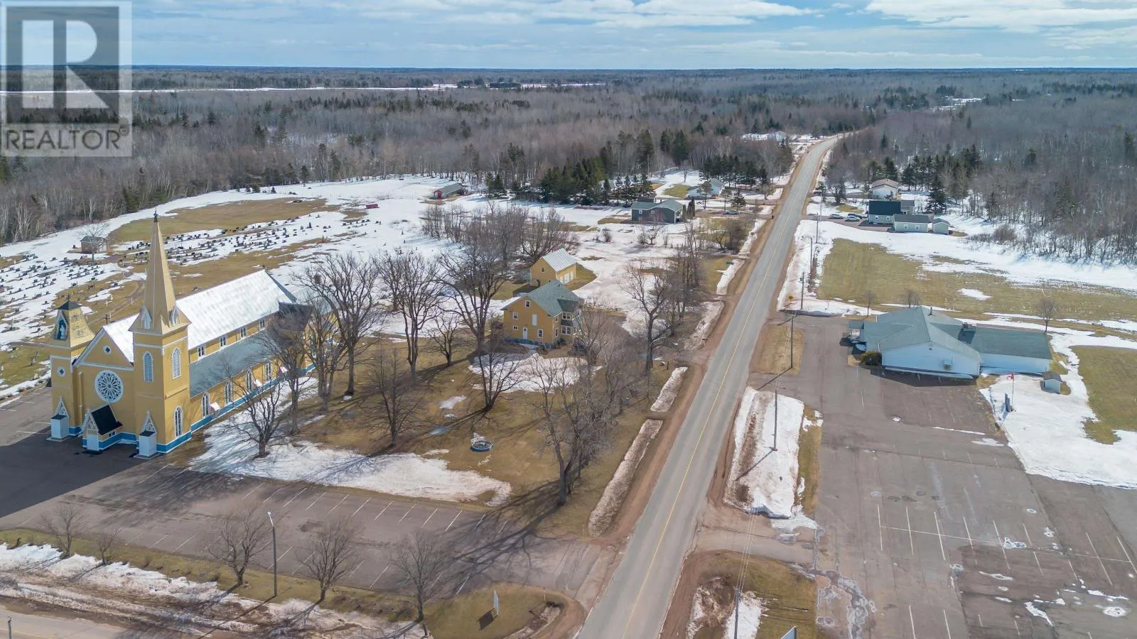 ACREAGE THOMPSON Road