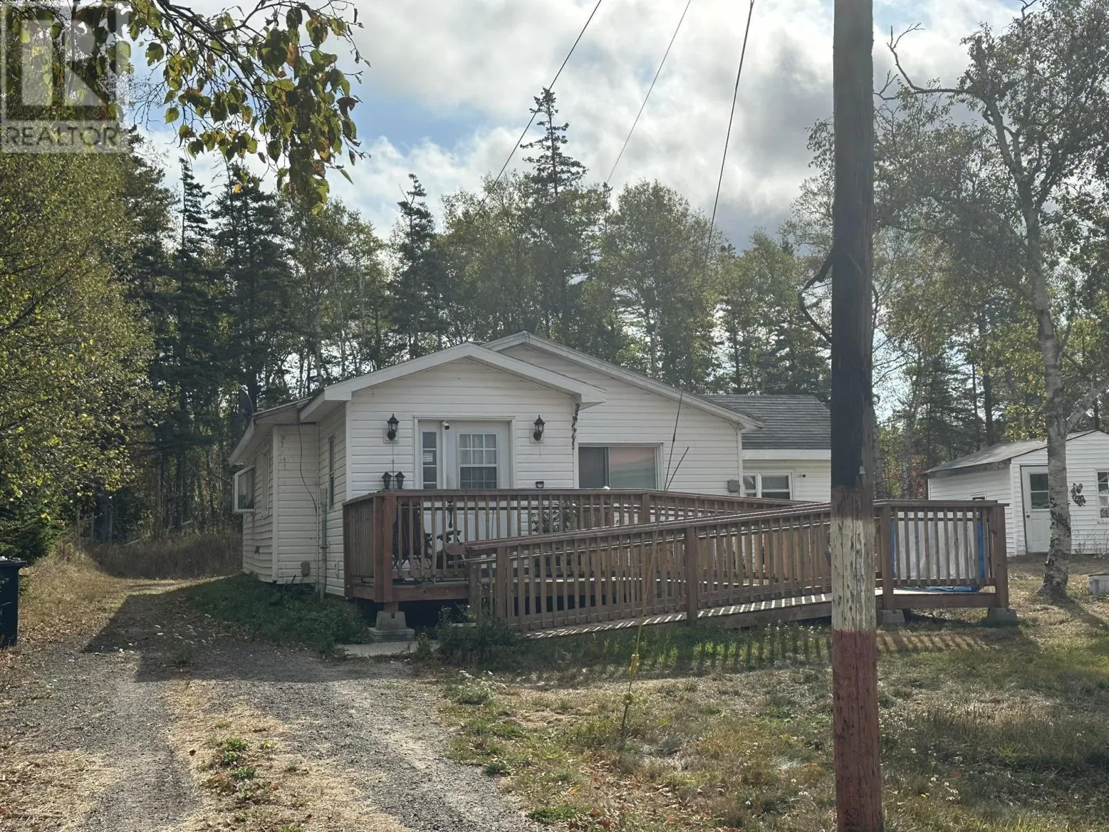 2558 Highway 362